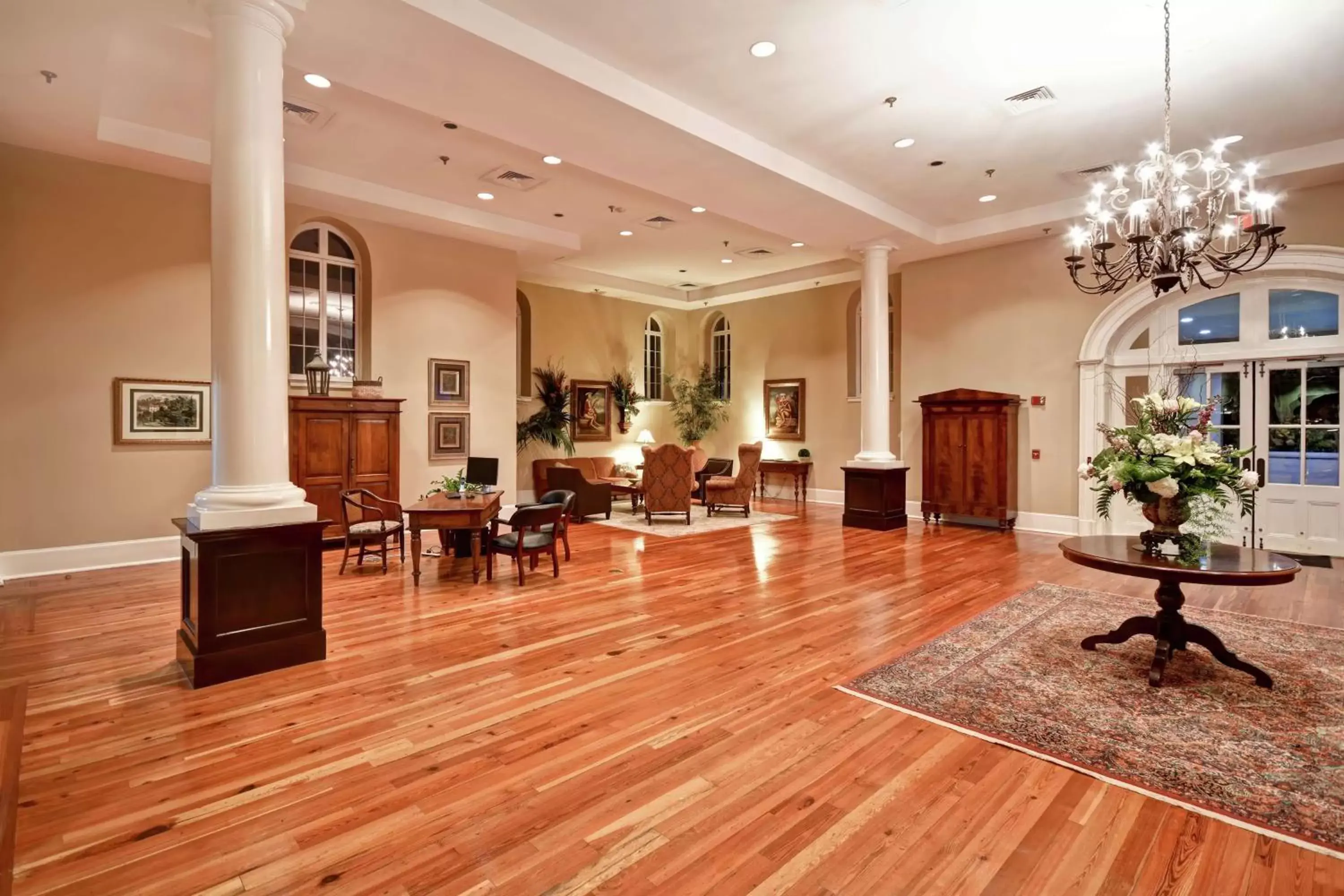Lobby or reception in Embassy Suites Charleston - Historic District Lobby or reception in Embassy Suites Charleston - Historic District