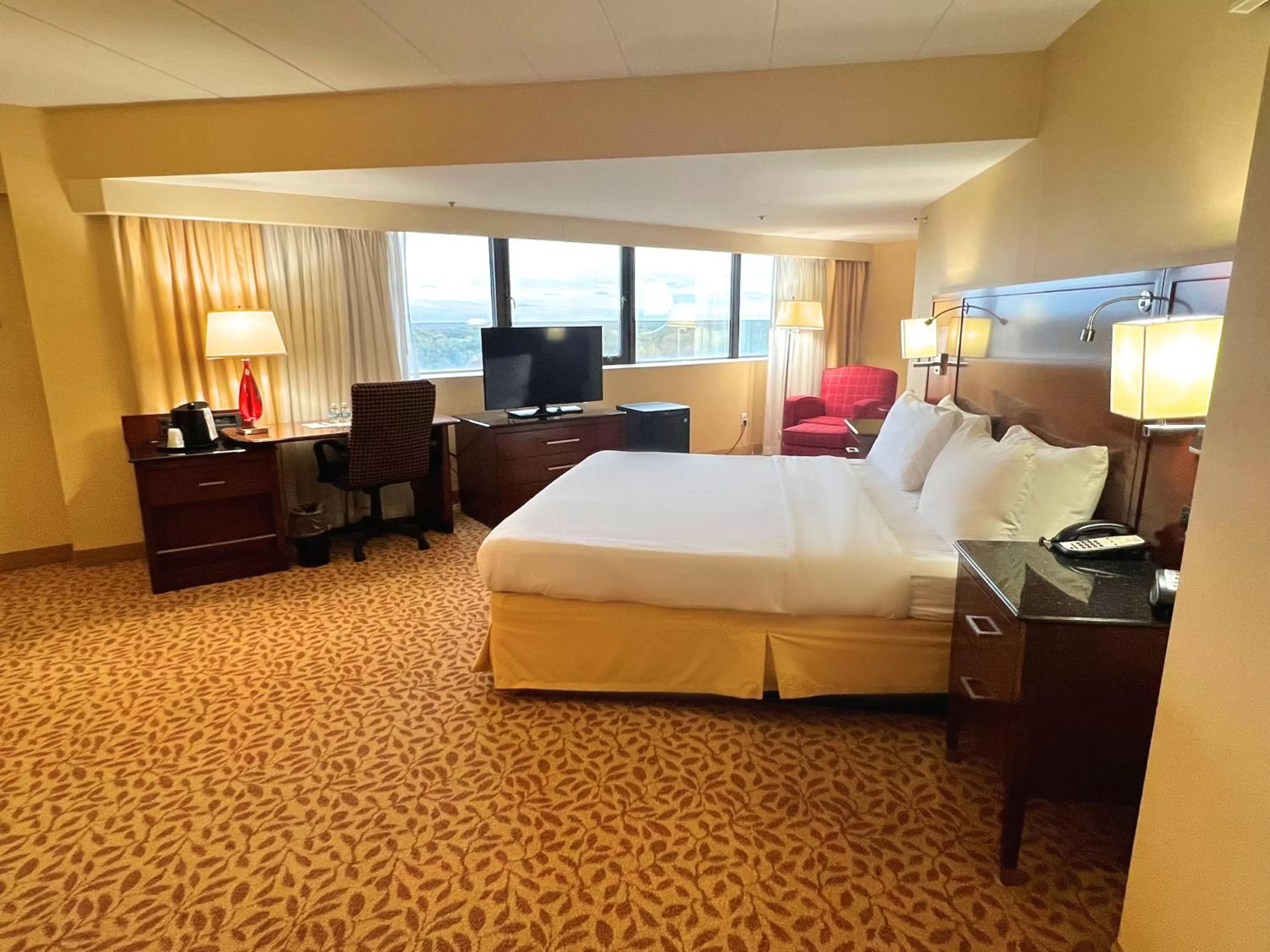 Photo of the whole room, Bed in Jake's 58 Casino Hotel - Adults Only