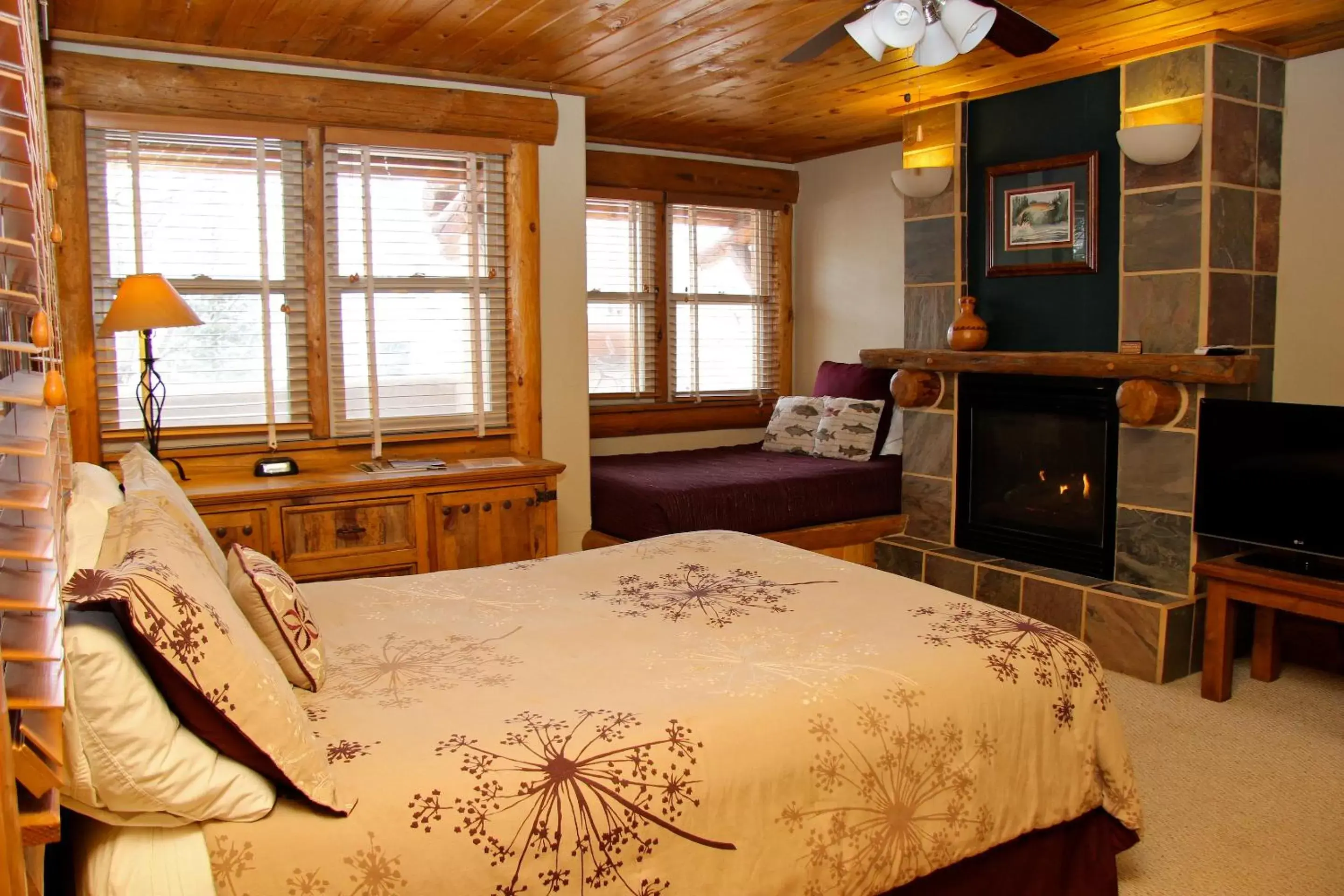 Bedroom in Chipeta Lodge