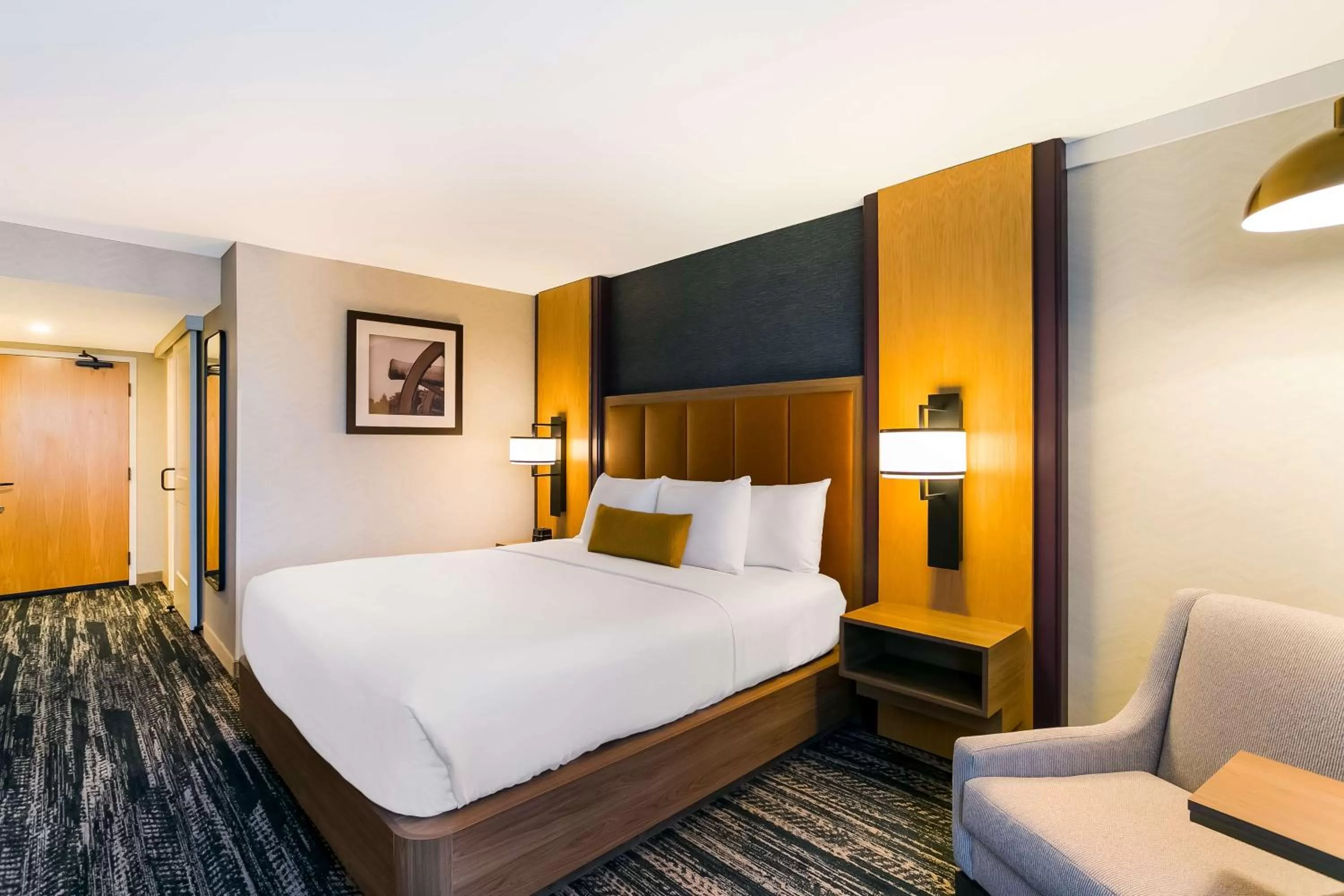 Bedroom, Bed in Best Western Premier the Central Hotel & Conference Center