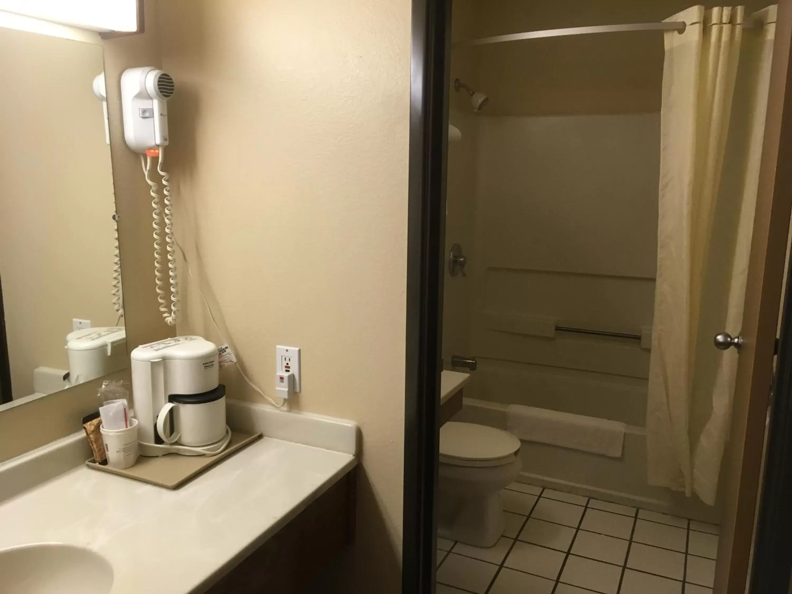 Bathroom in Super 8 by Wyndham Mt. Vernon