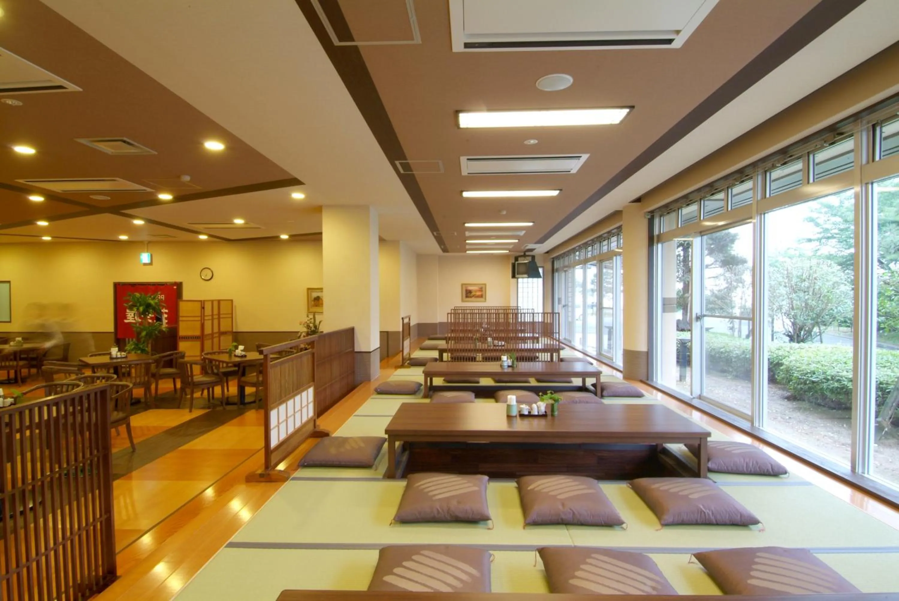 Restaurant/places to eat in Route Inn Grantia Fukuoka Miyawaka - Wakita Onsen