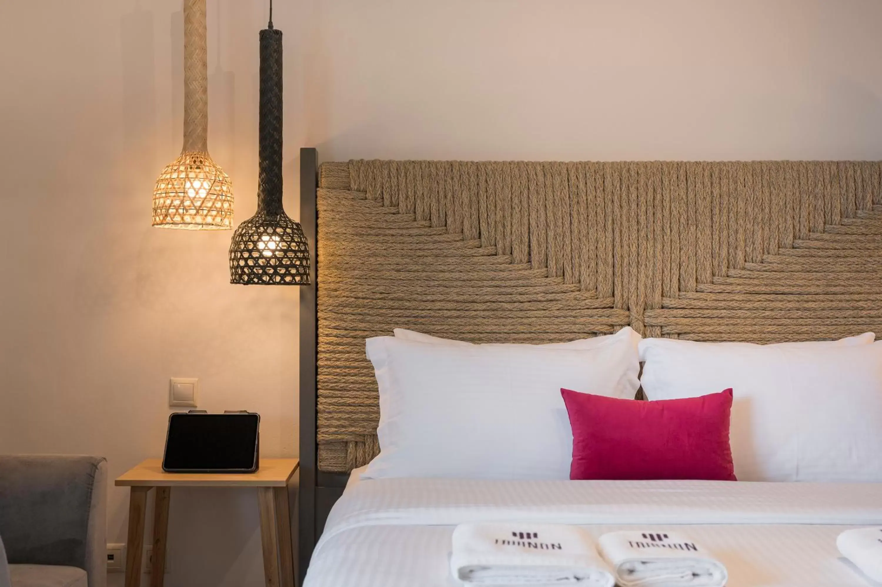 Bed in Trianon Luxury Apartments & Suites Bed in Trianon Luxury Apartments & Suites