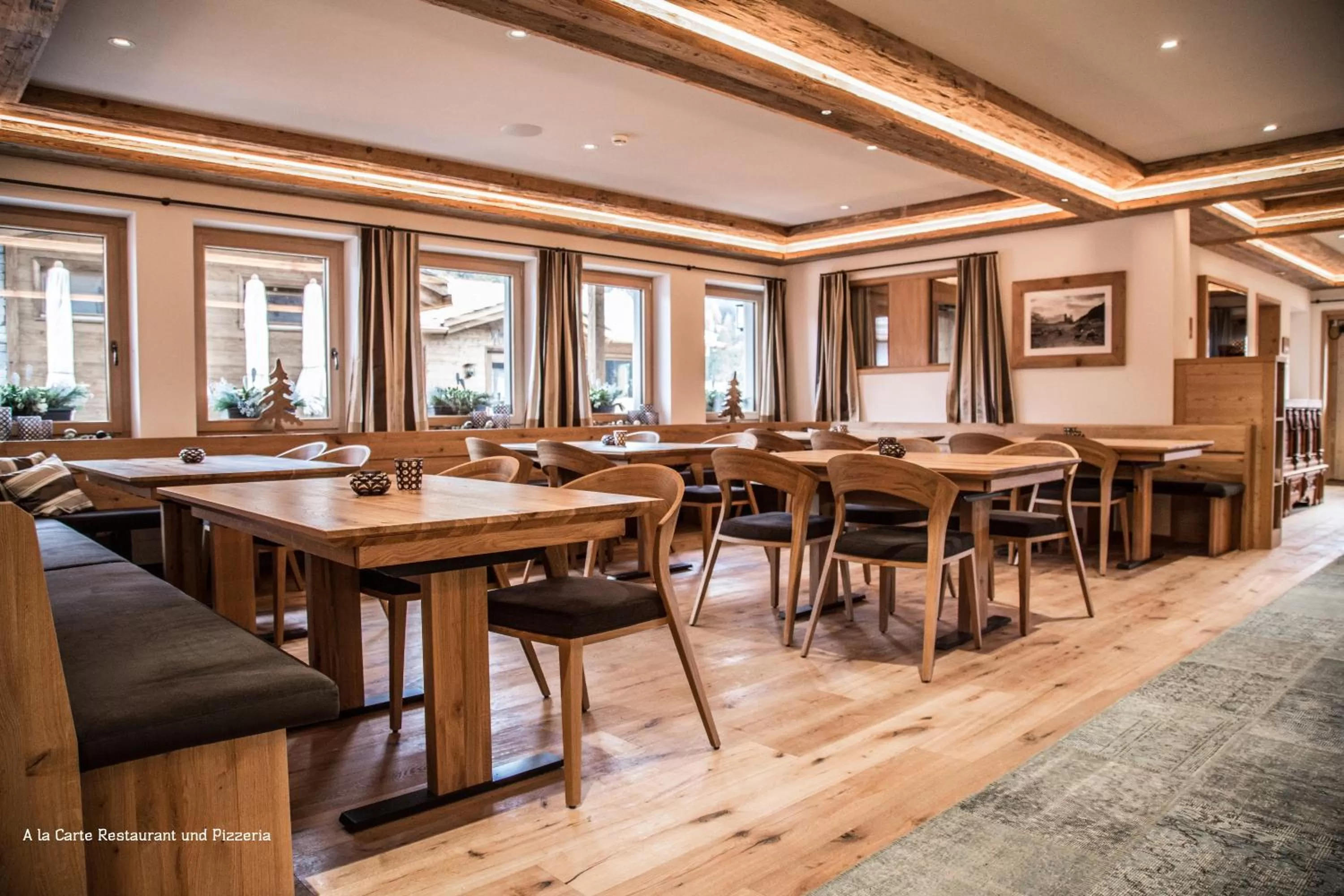 Restaurant/places to eat in Hotel Sarain Active Mountain Resort