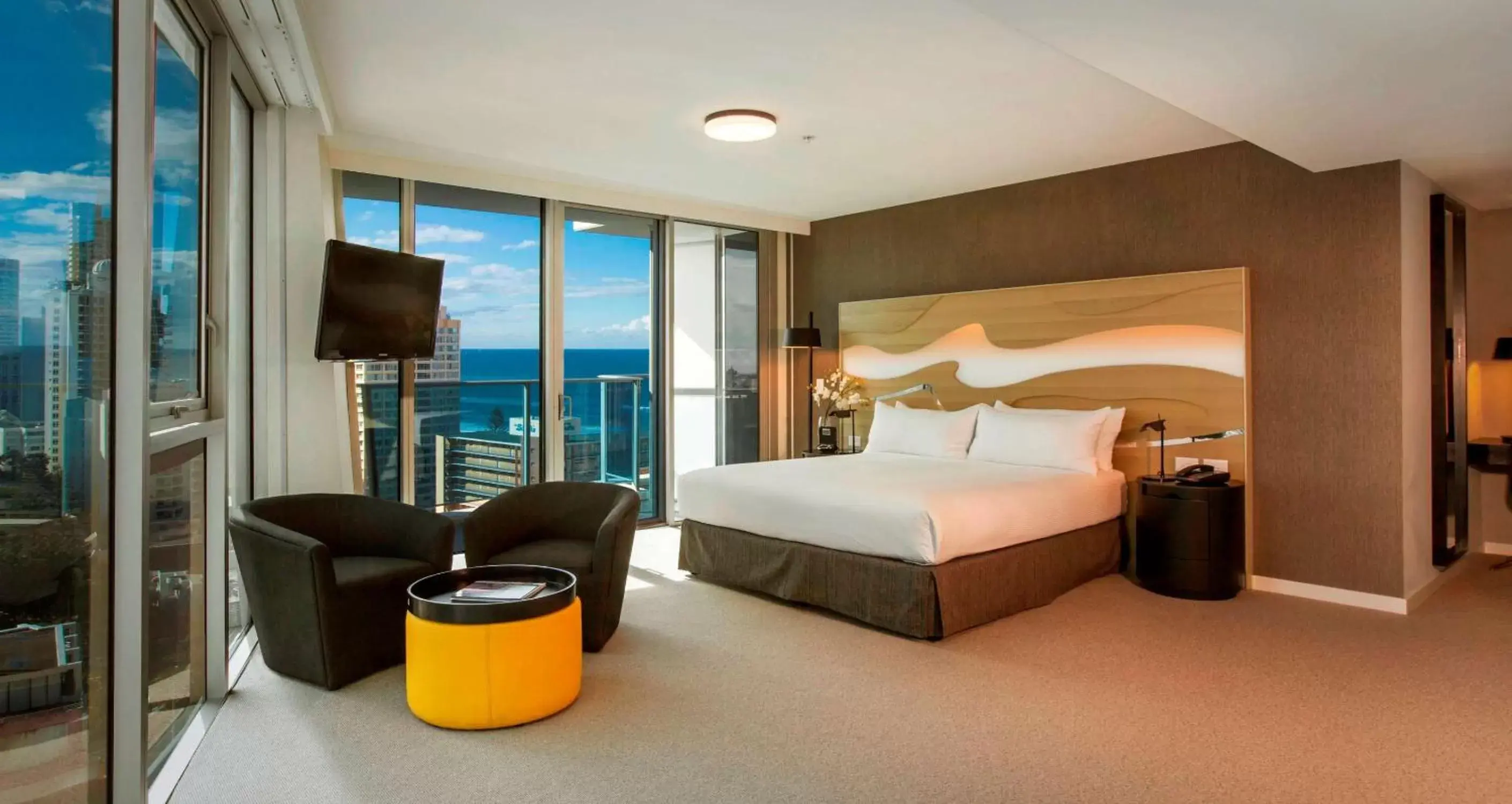 Bed in Hilton Surfers Paradise Hotel & Residences