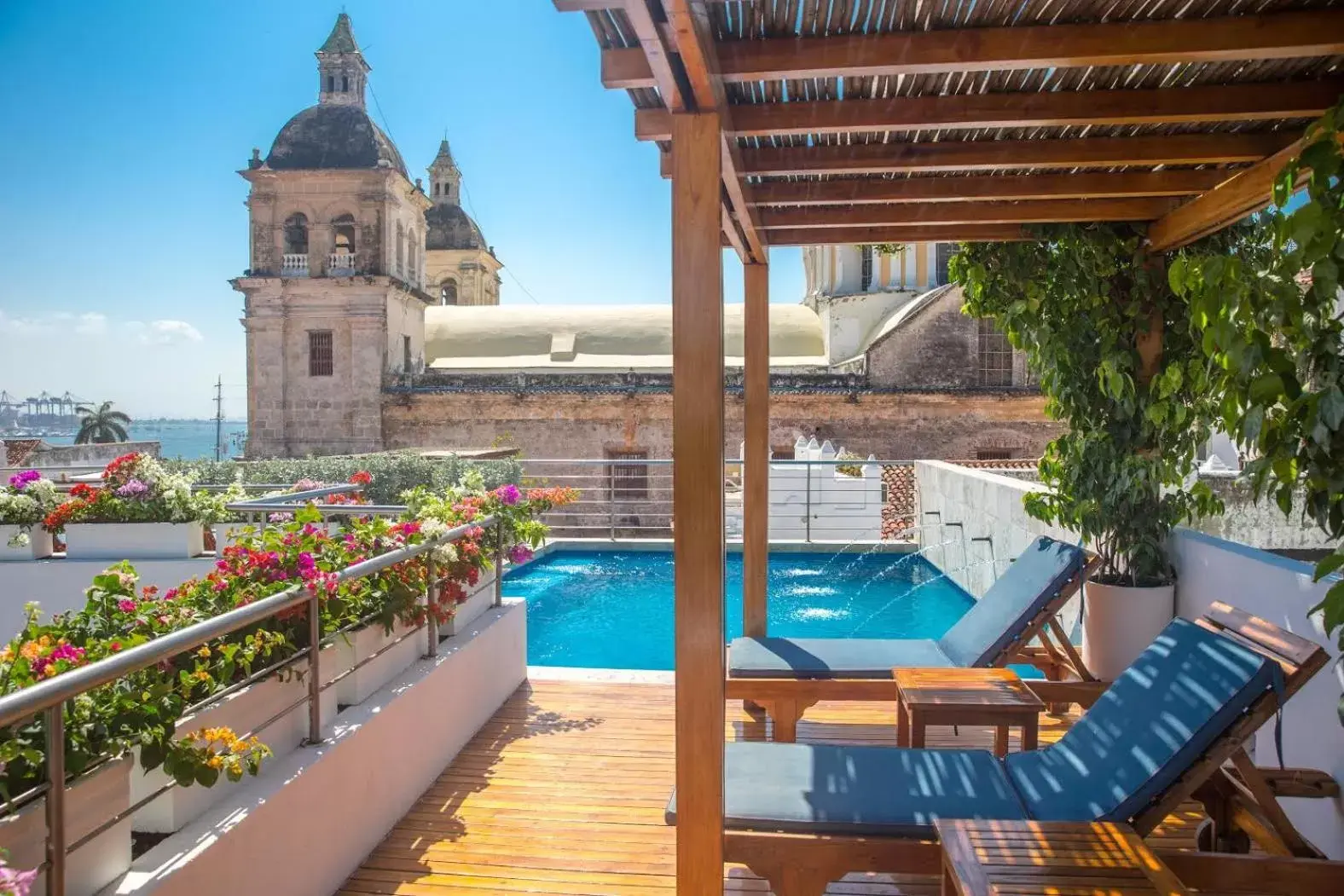 Balcony/Terrace, Swimming Pool in Casa Claver Loft Boutique Hotel