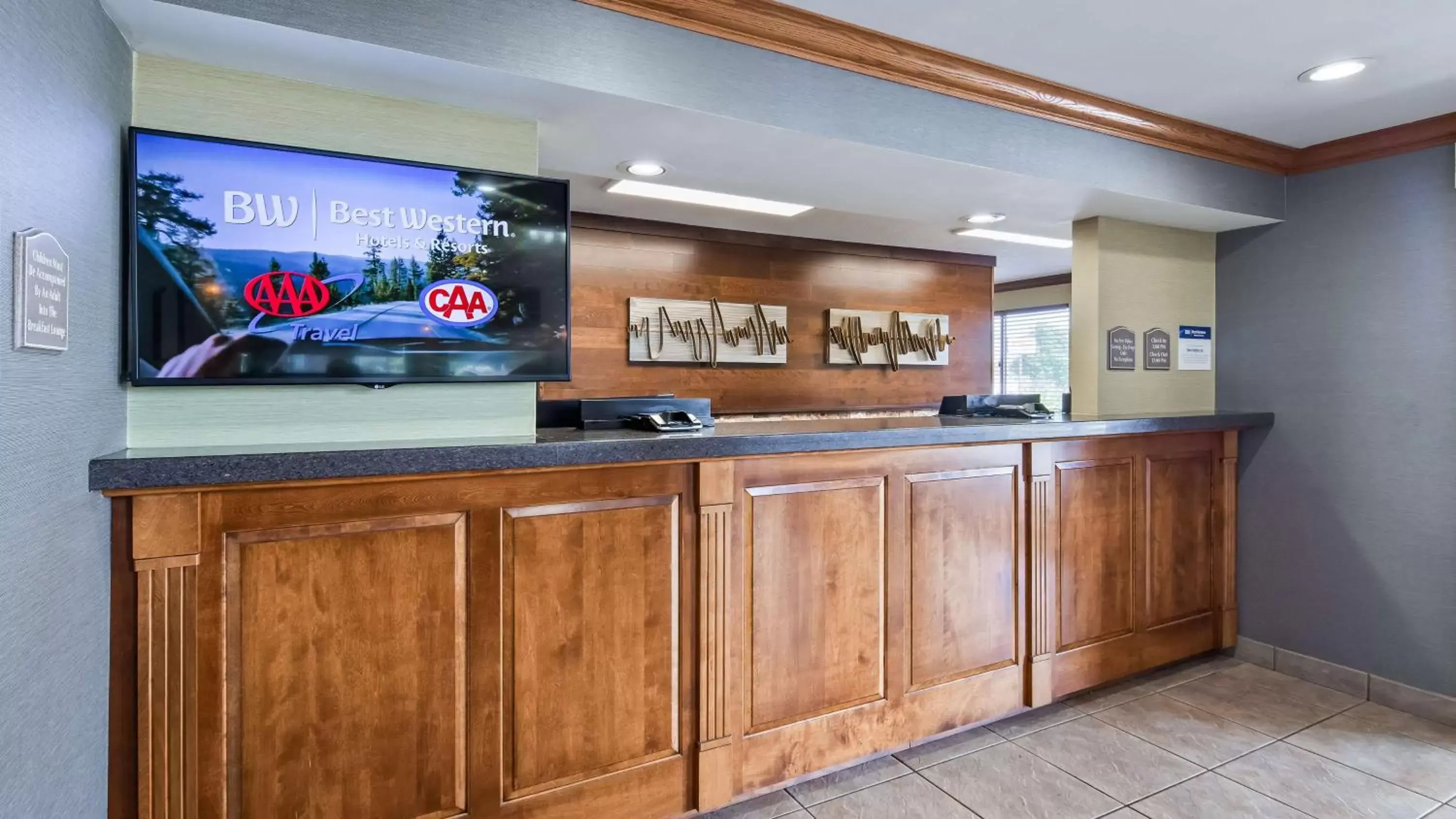 Lobby or reception, Lobby/Reception in Best Western Plus North Canton Inn & Suites