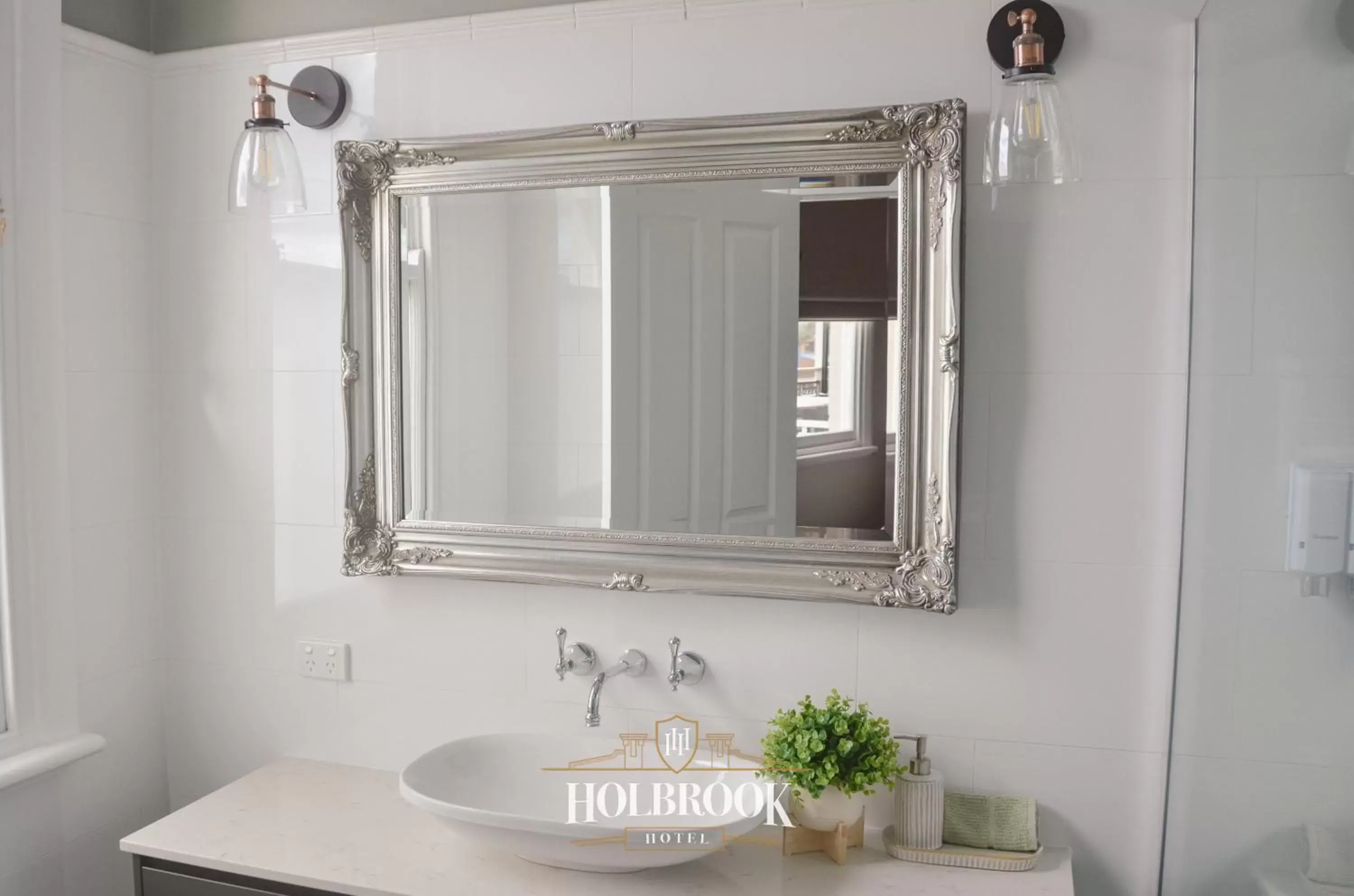 Twin Room in Holbrook Hotel Twin Room in Holbrook Hotel