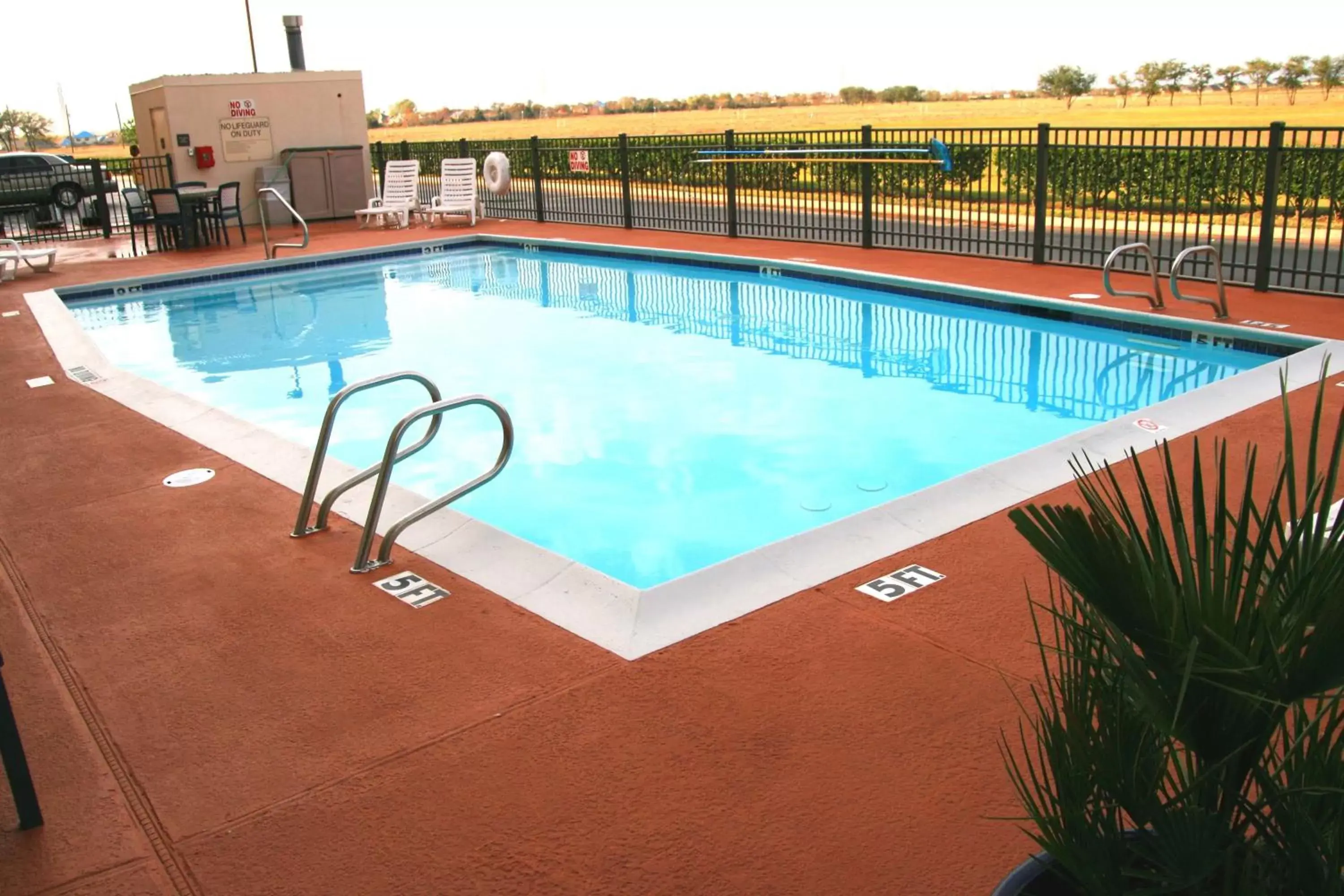 Pool view, Swimming Pool in Hampton Inn Houston Baytown