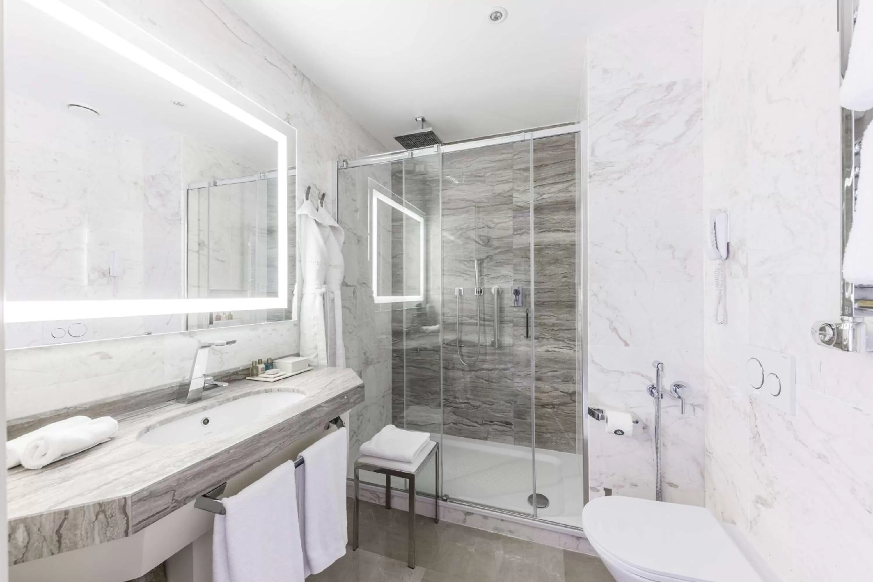 Bathroom in Aleph Rome Hotel, Curio Collection By Hilton