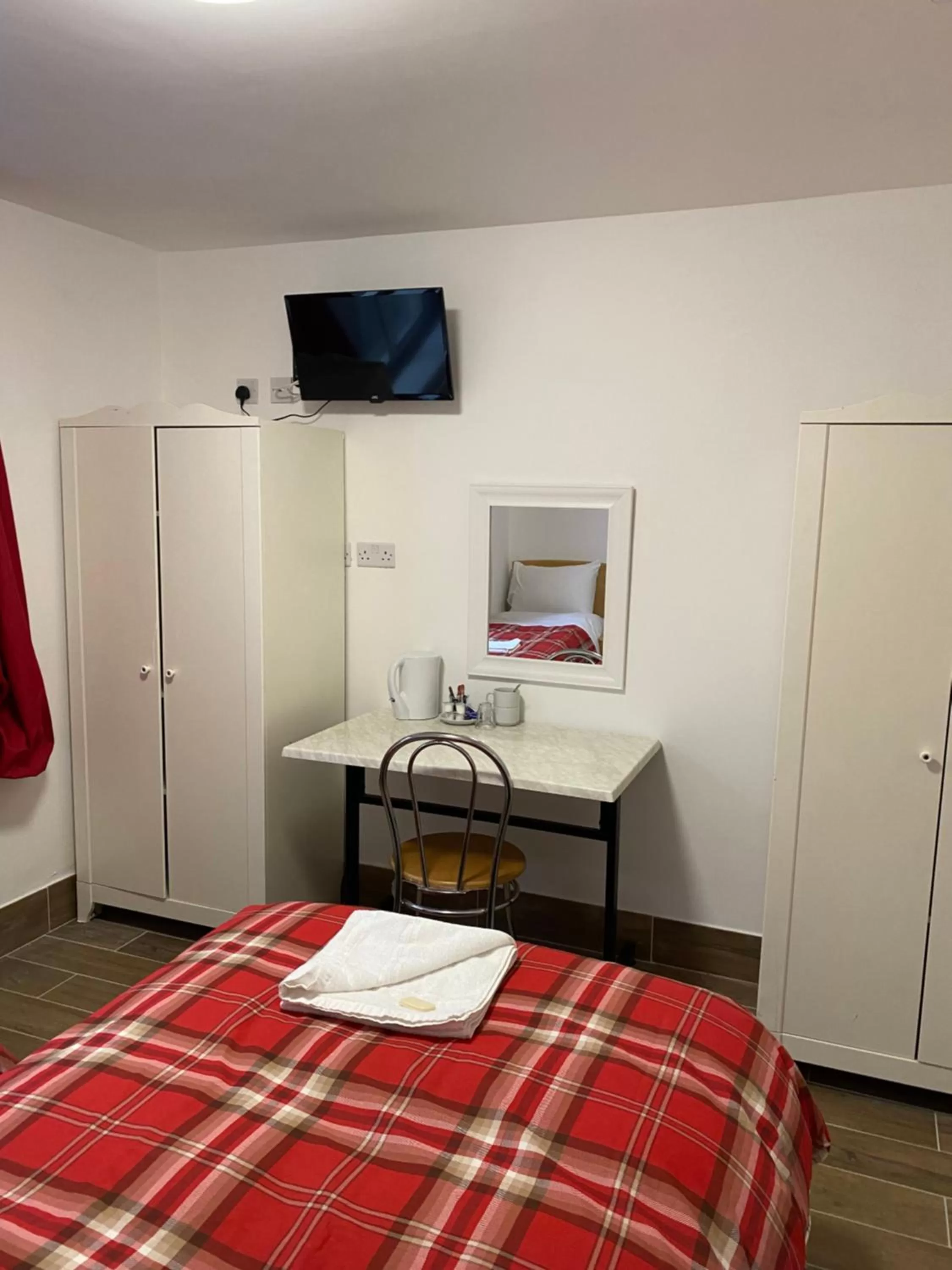 TV/Entertainment Center in 27 Argyle Square