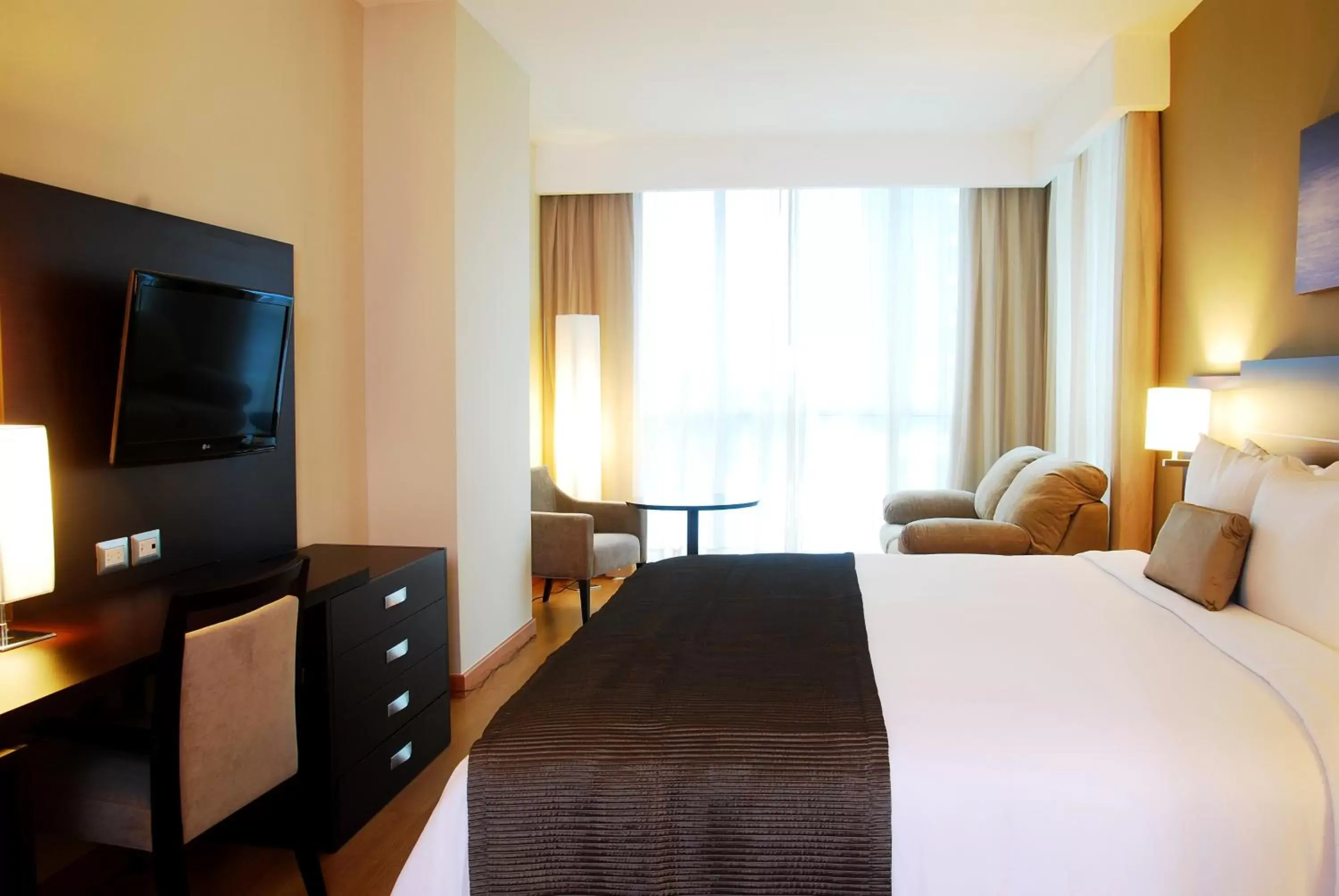 Bedroom, Bed in Tryp by Wyndham Panama Centro