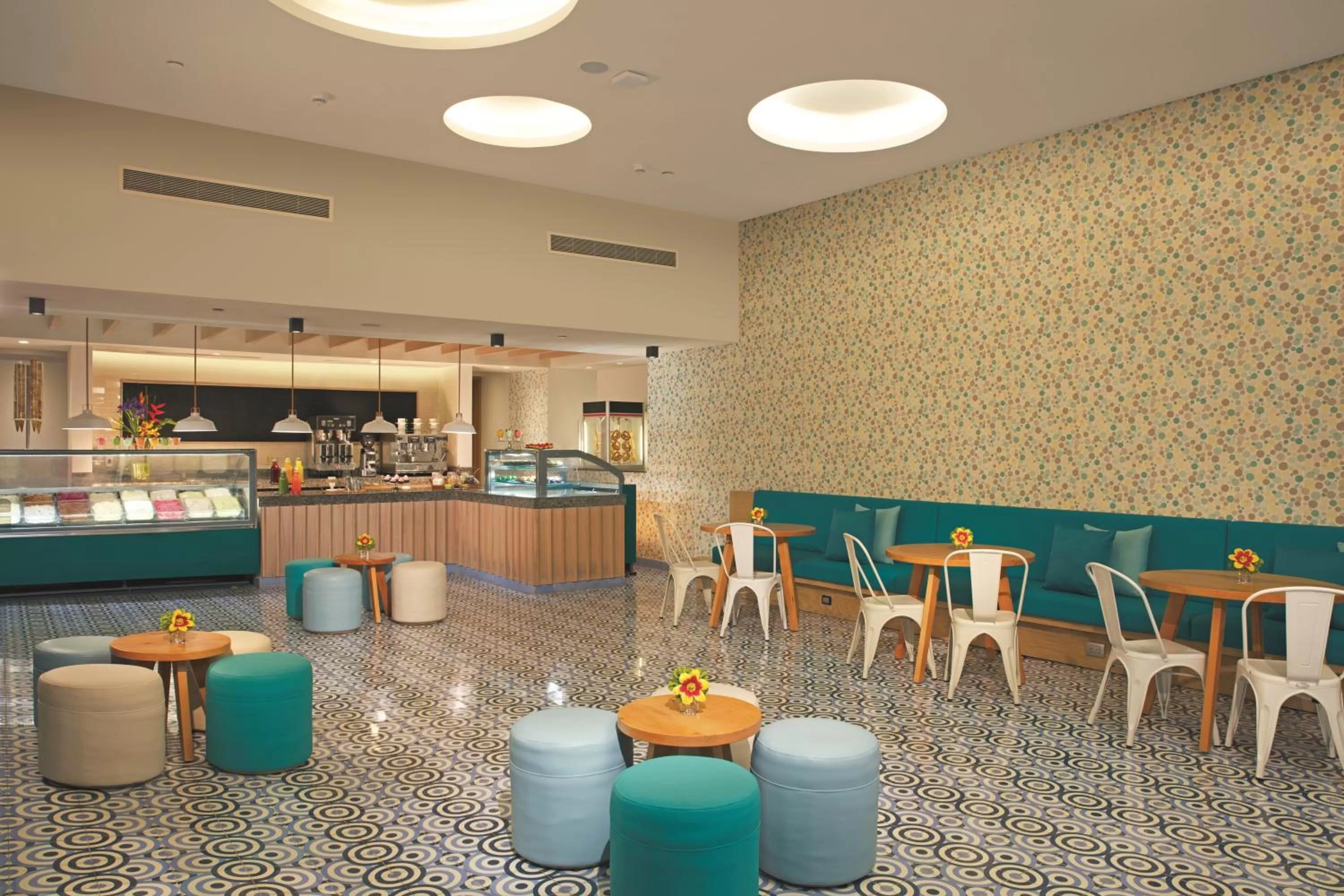 Food and drinks in Dreams Playa Mujeres Golf & Spa Resort - All Inclusive