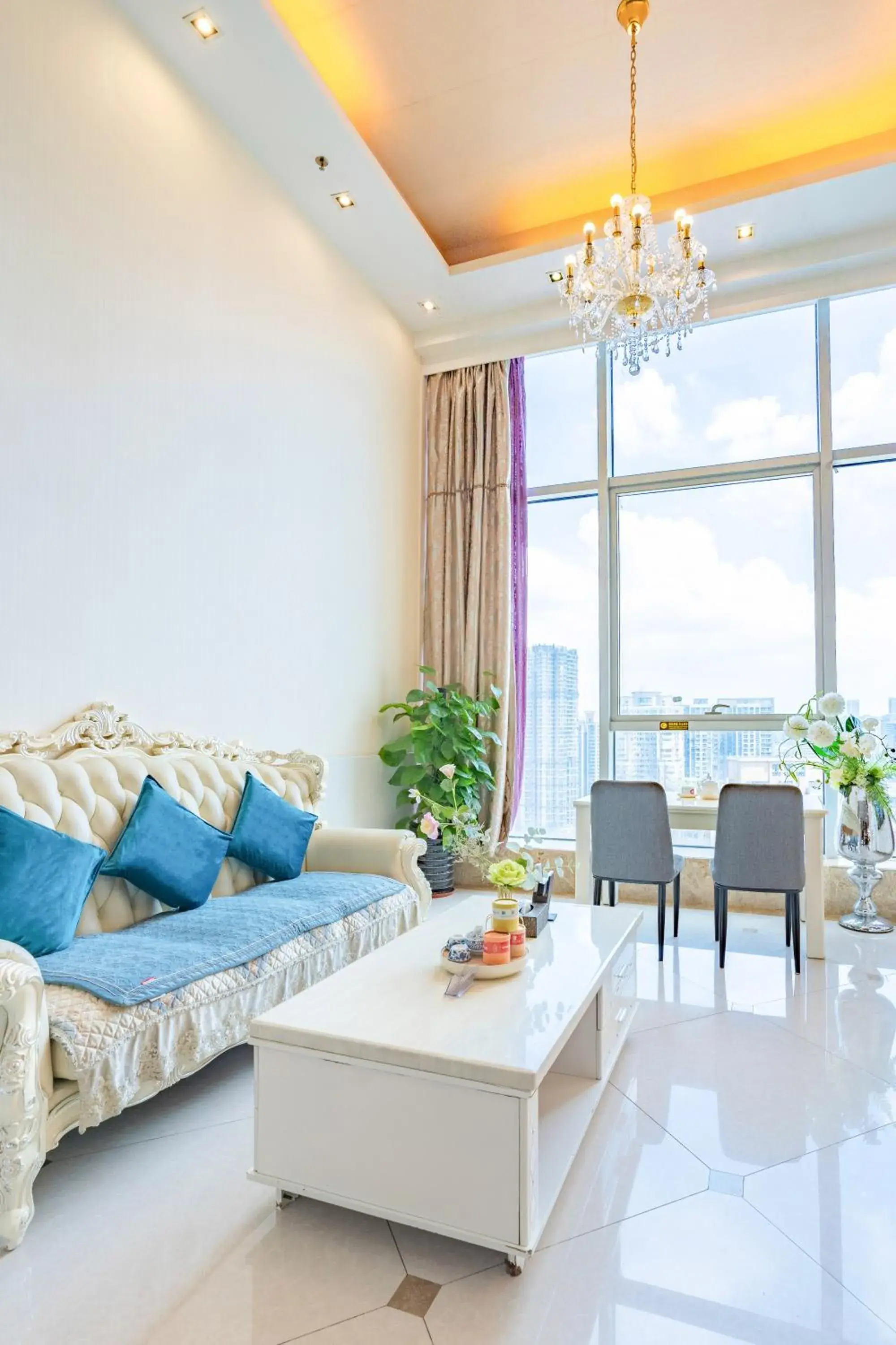 Living room, Seating Area in Louidon Mega Apartment Hotel Of Kam Rueng Plaza - Sunshine Apartment
