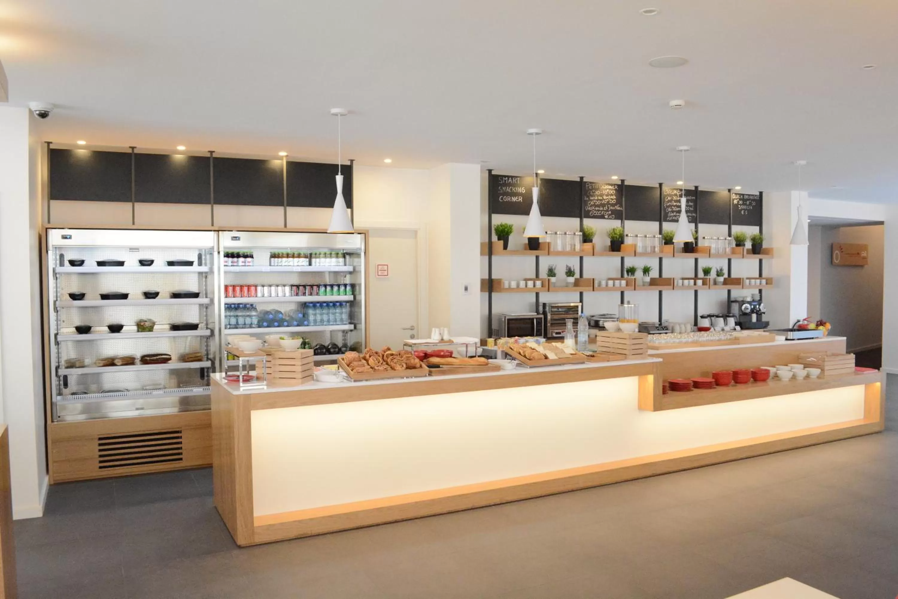 Buffet breakfast in Yaas Hotel Dakar Almadies