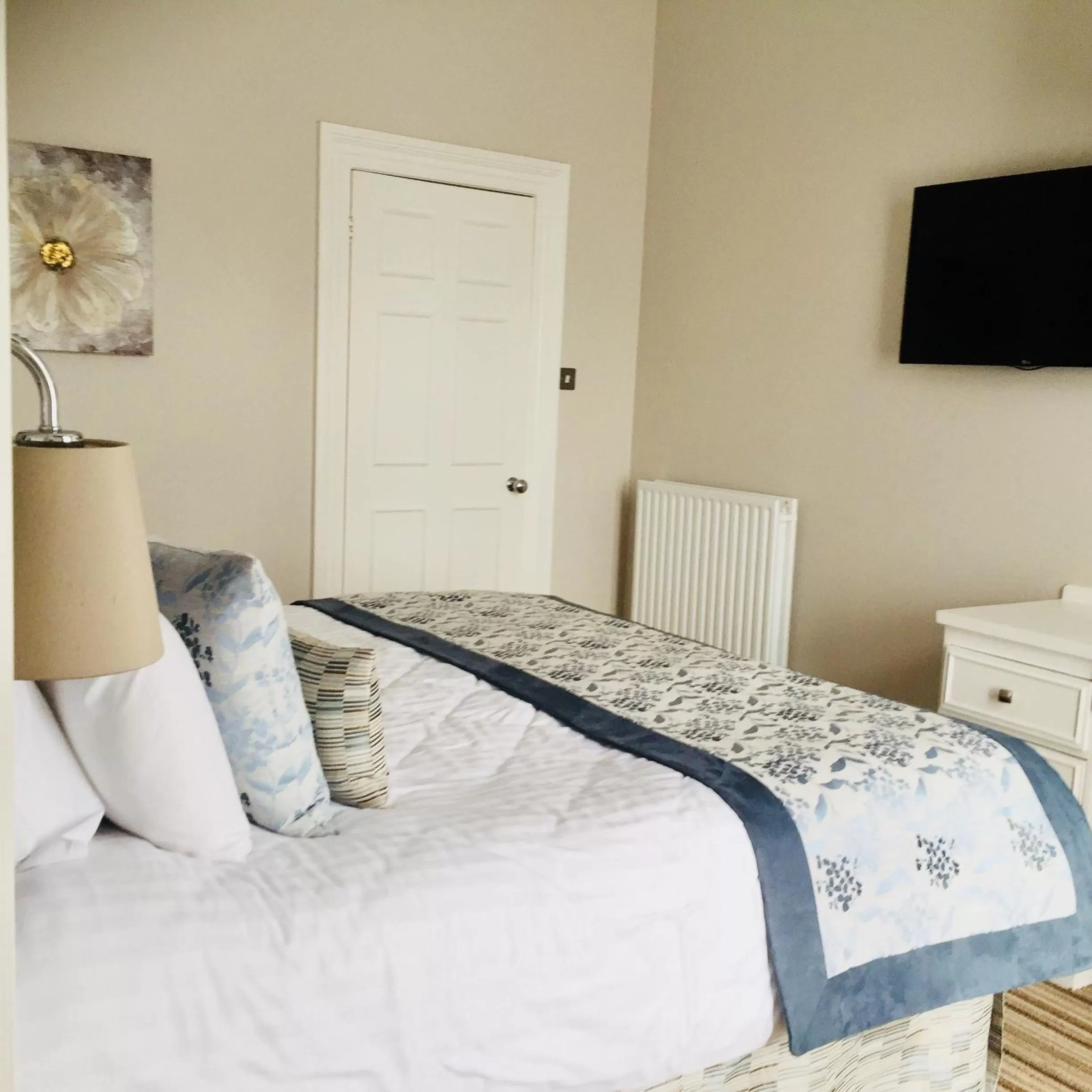 Bed in Burlington Hotel, BW Premier Collection by Best Western