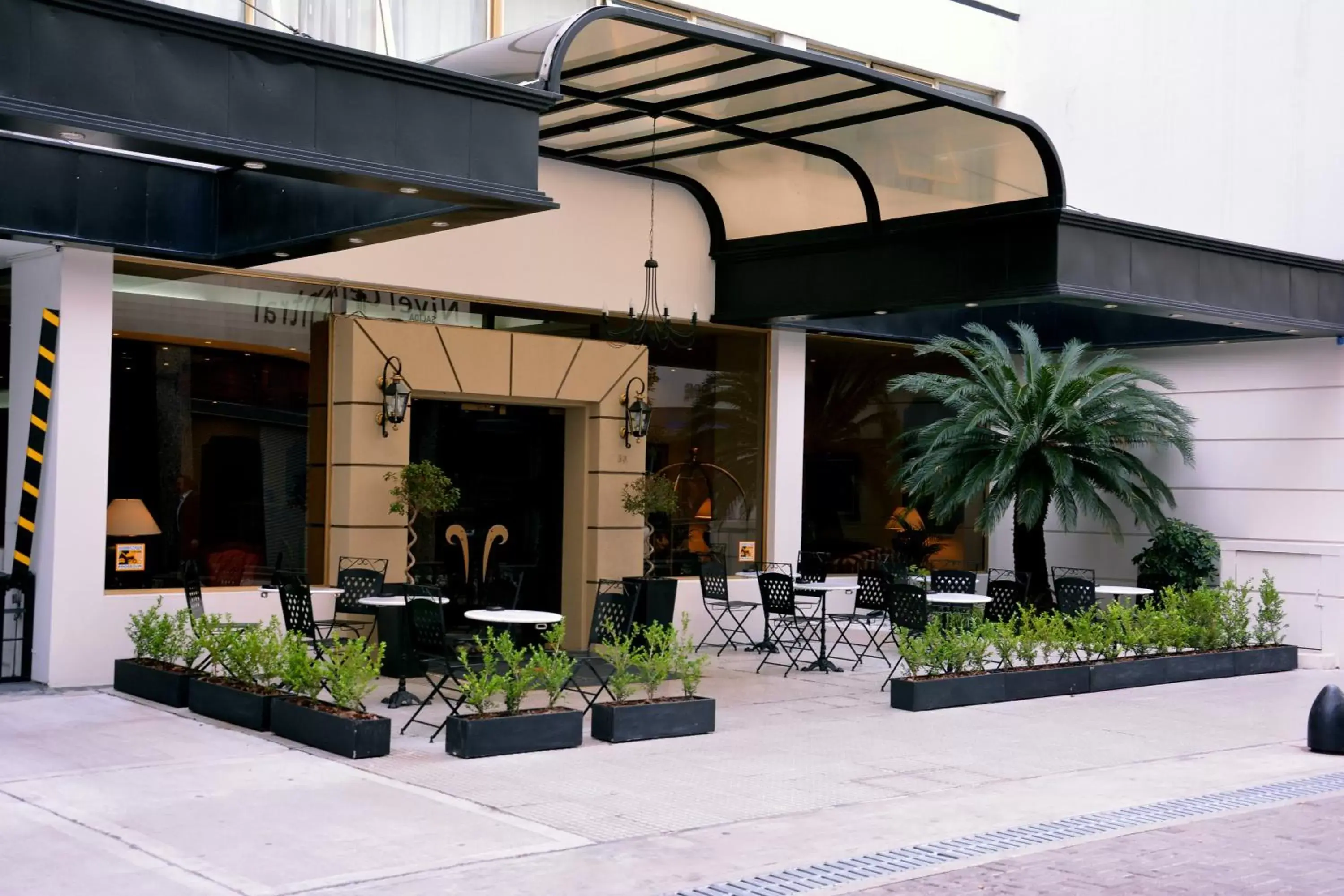 Facade/entrance in Centuria Hotel Buenos Aires