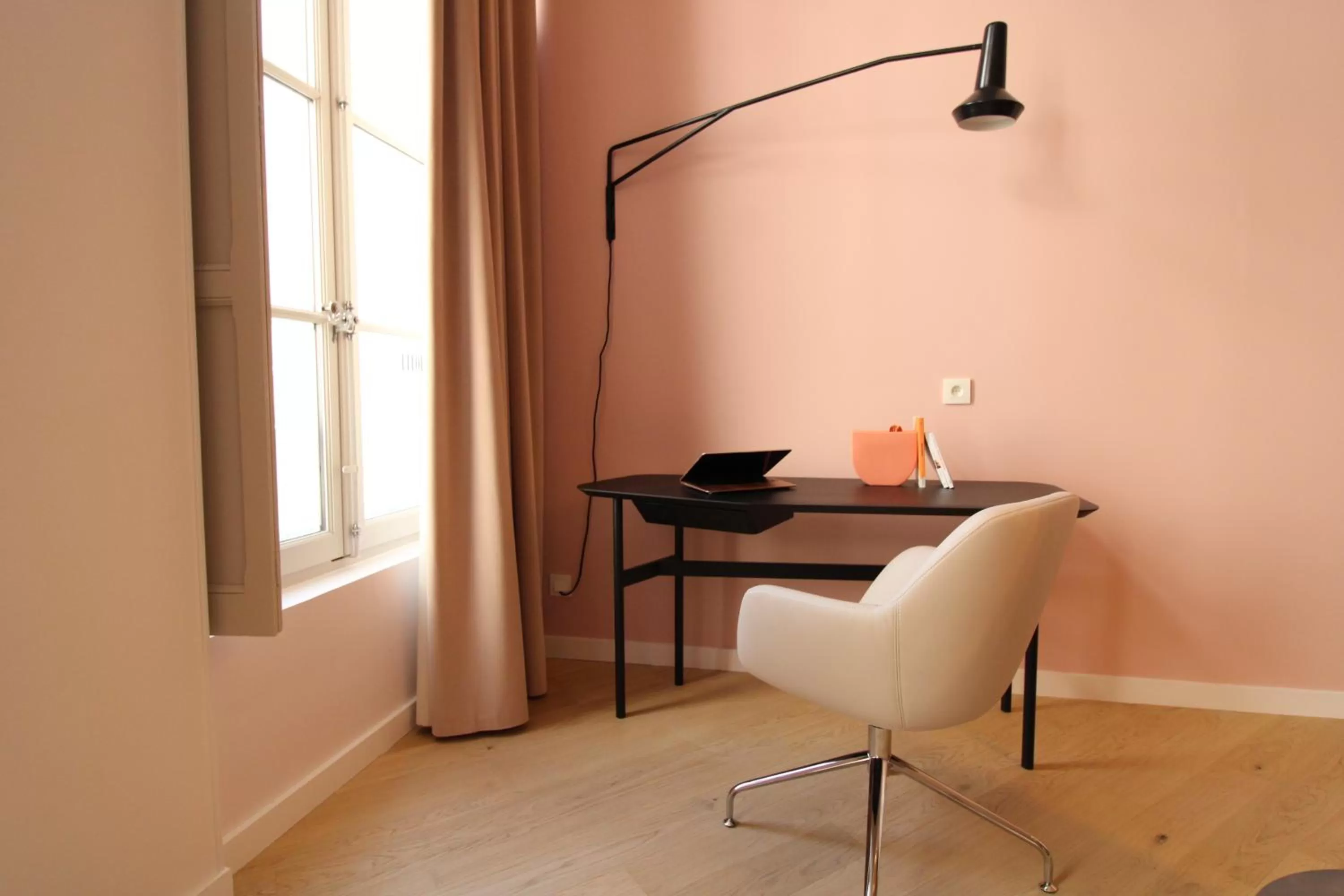 Seating Area in MiHotel Sala