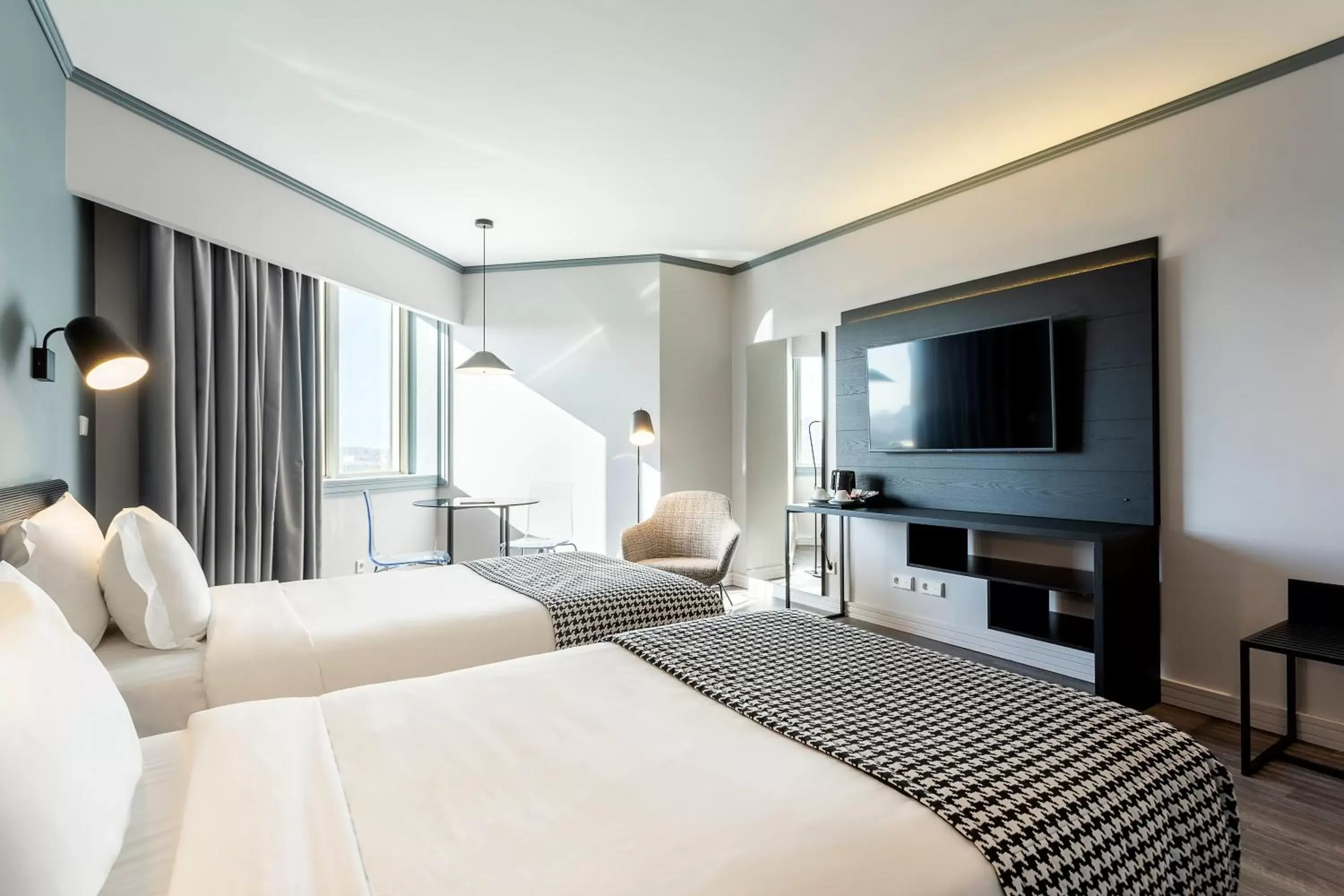 Photo of the whole room, Bed in HF Fénix Porto Photo of the whole room, Bed in HF Fénix Porto