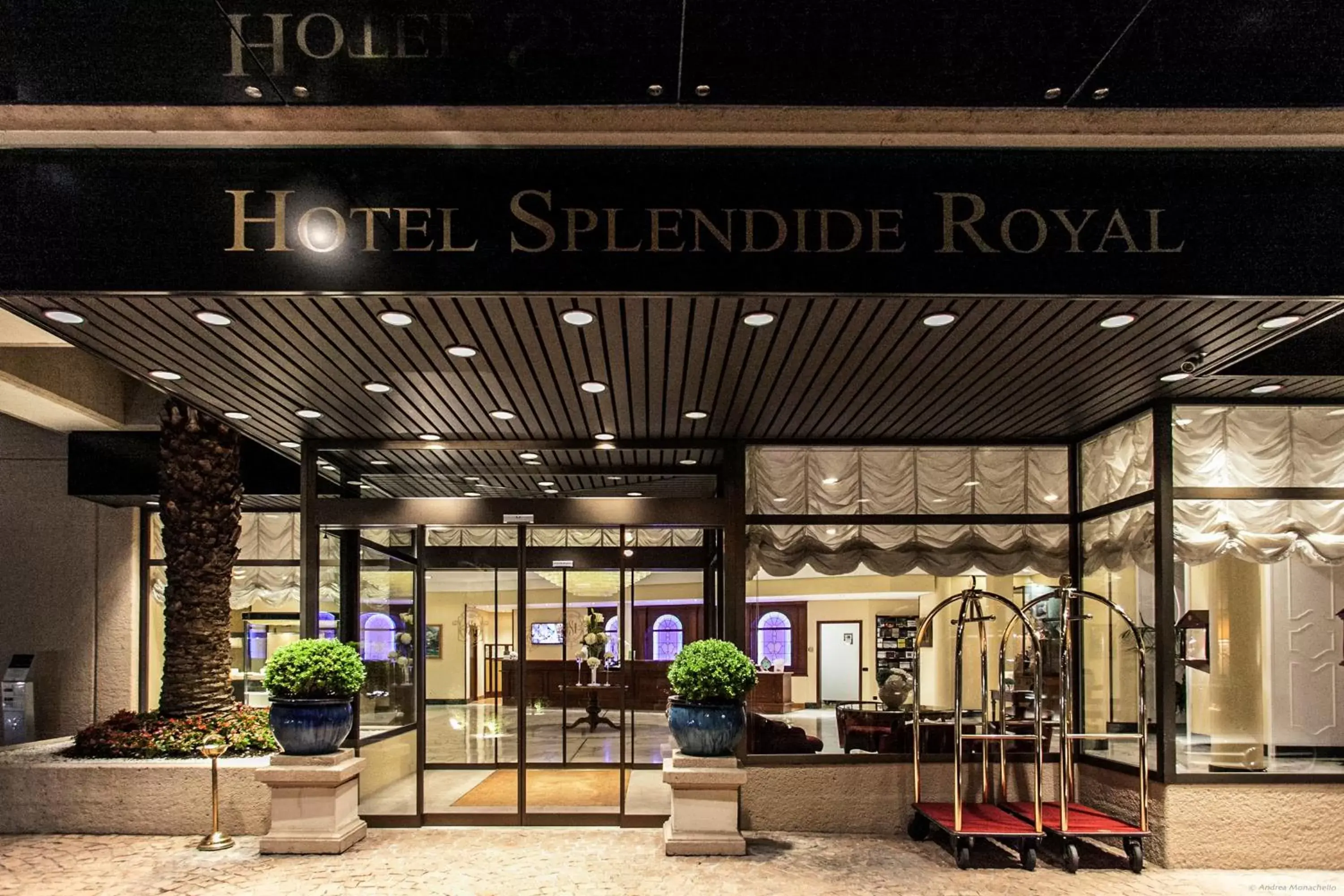 Facade/Entrance in Hotel Splendide Royal