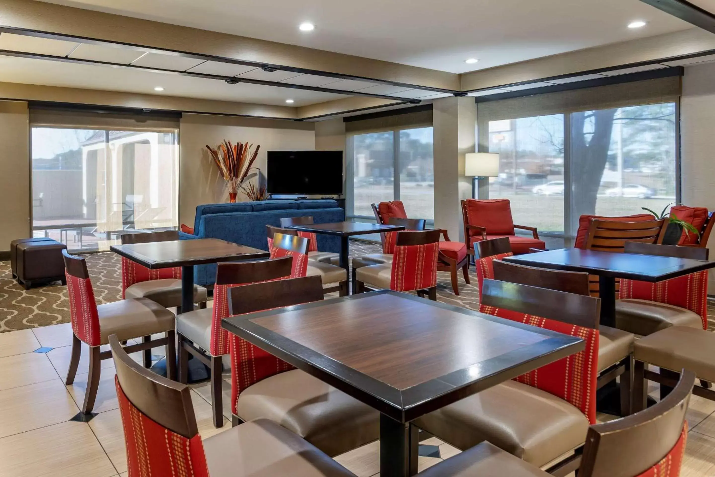 Restaurant/Places to Eat in Comfort Inn Opelika - Auburn