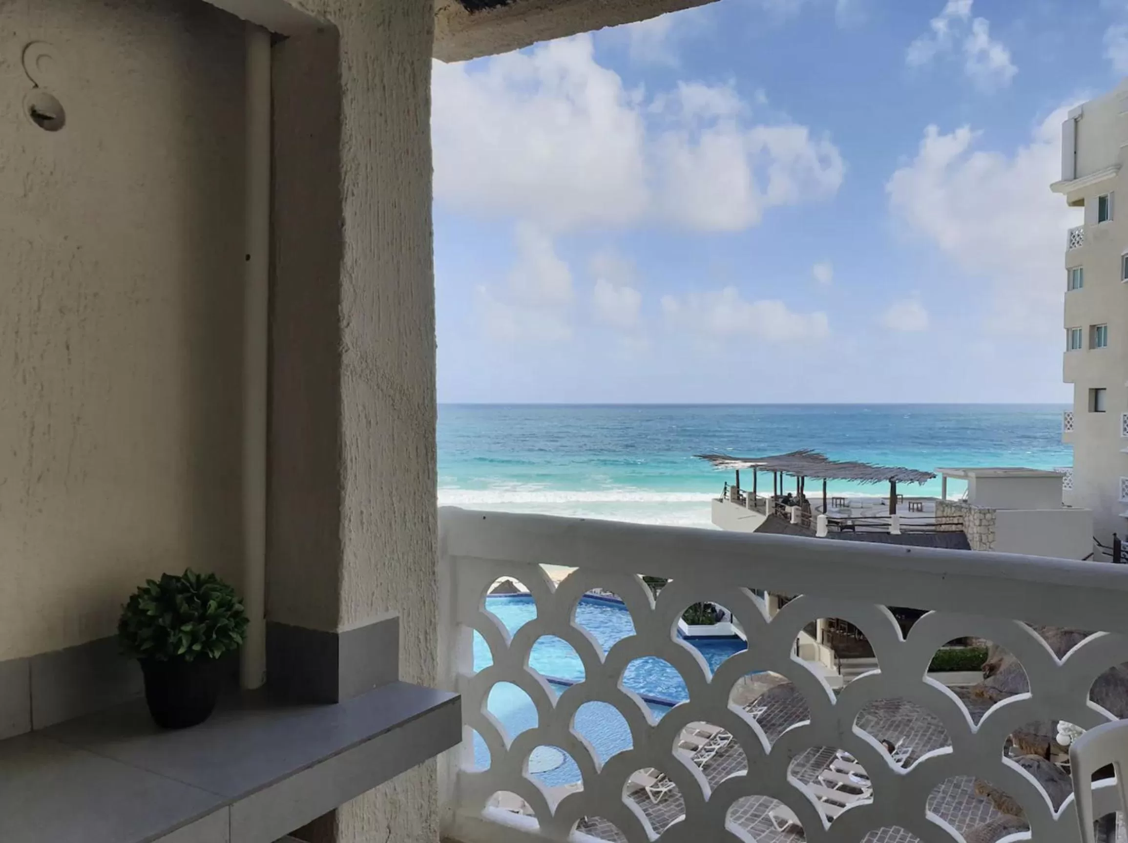 Sea View in Cancun Beach&Sunrise