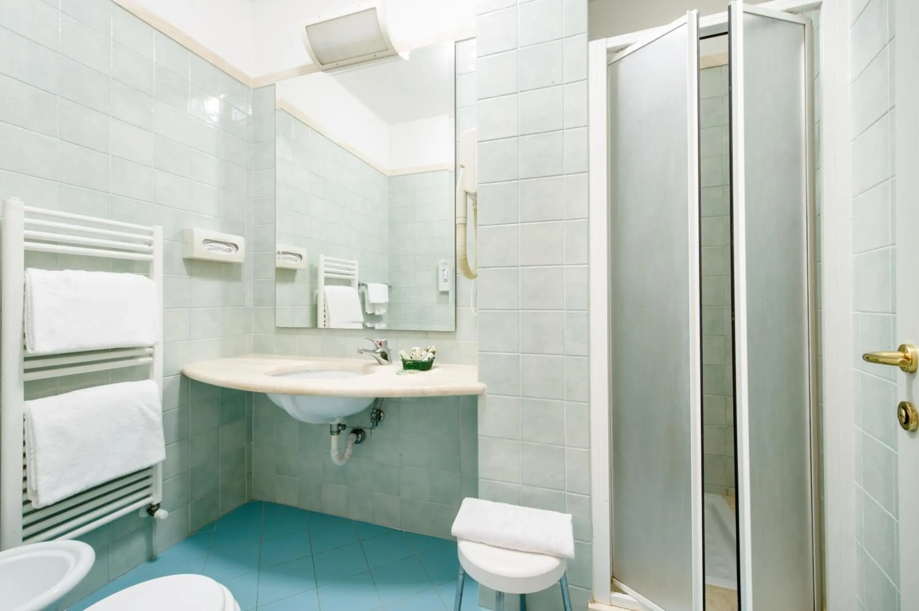 Bathroom in Hotel La Cisterna
