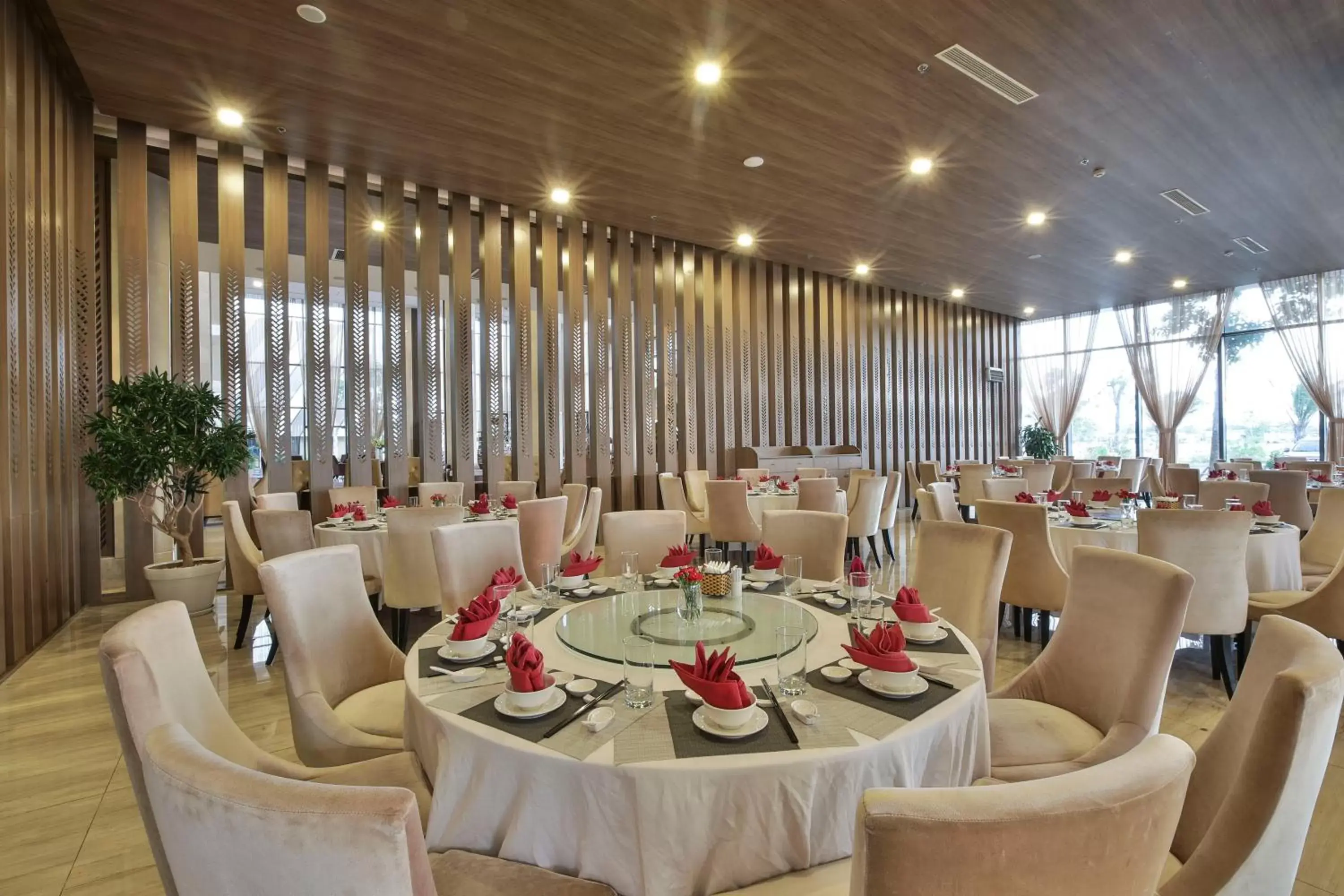 Breakfast, Restaurant/Places to Eat in Muong Thanh Luxury Ca Mau Hotel