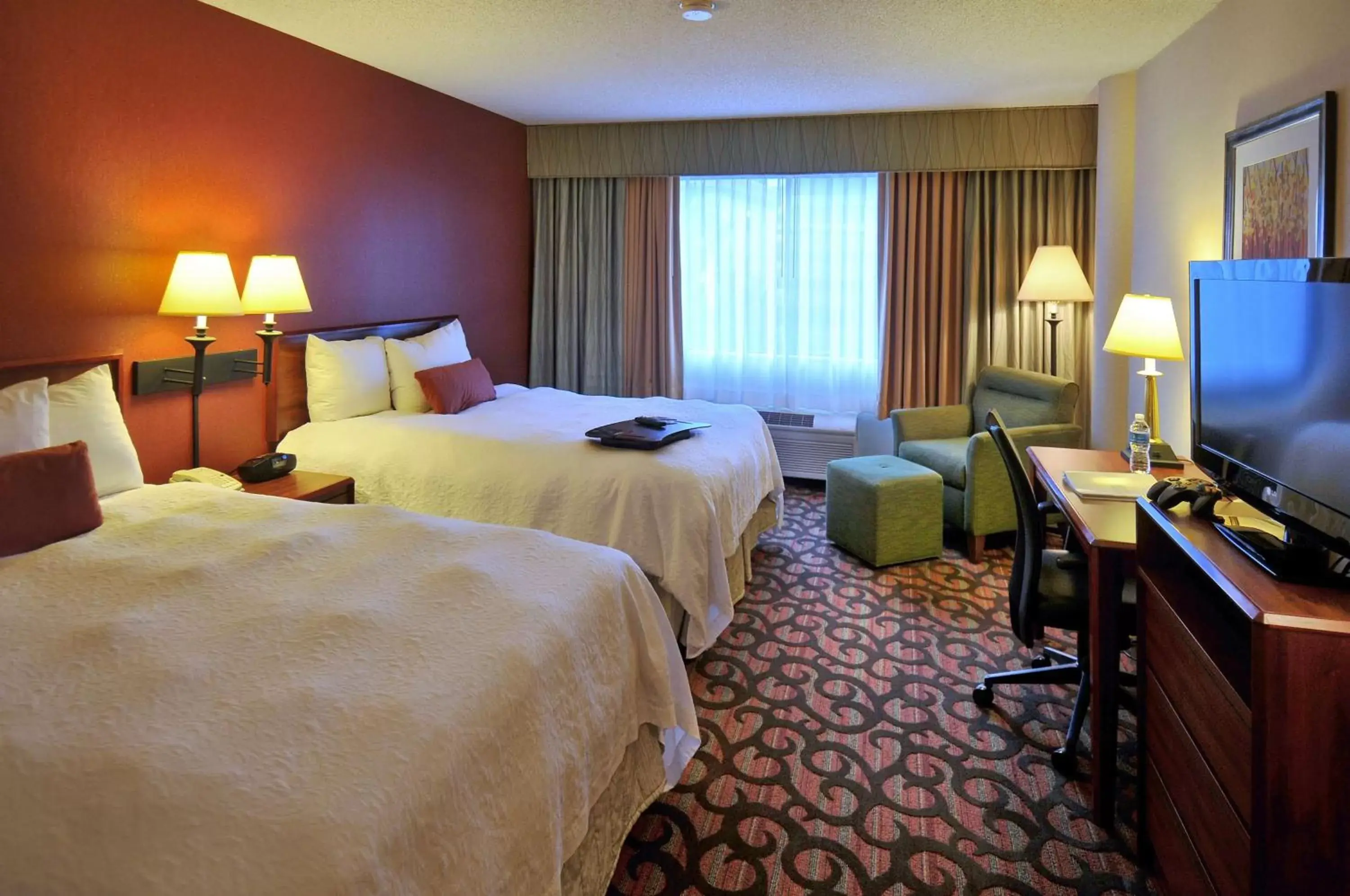 Bedroom, Bed in Hampton Inn Denver West Federal Center