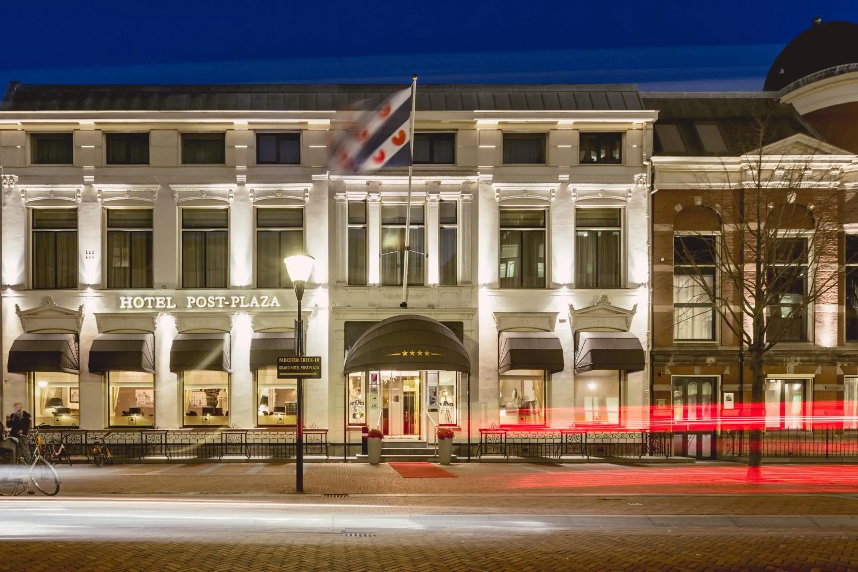 Property Building in Post-Plaza Hotel & Grand Café