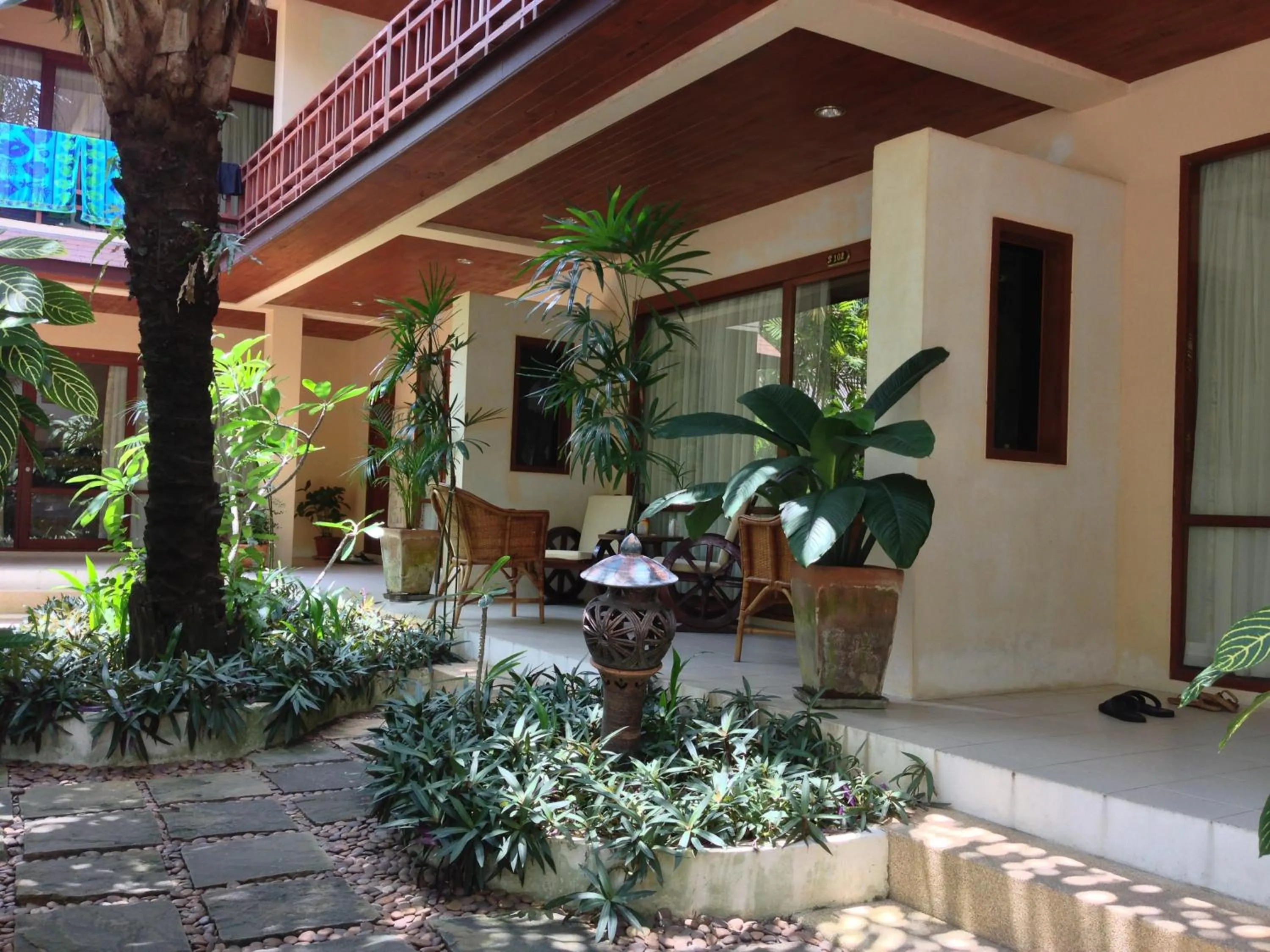 Garden in Summer Inn