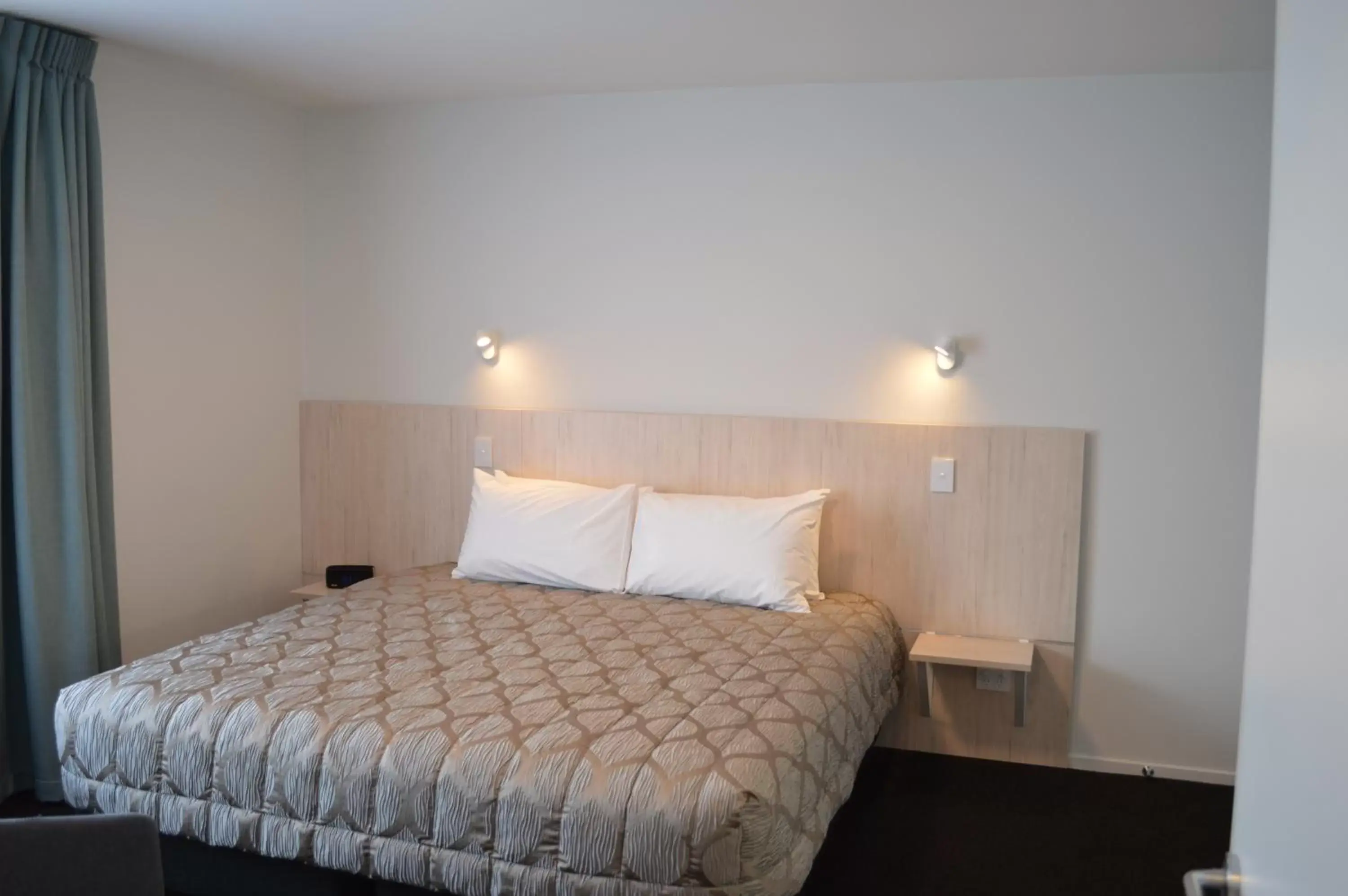 Bed, Room Photo in Beachfront Hotel Hokitika