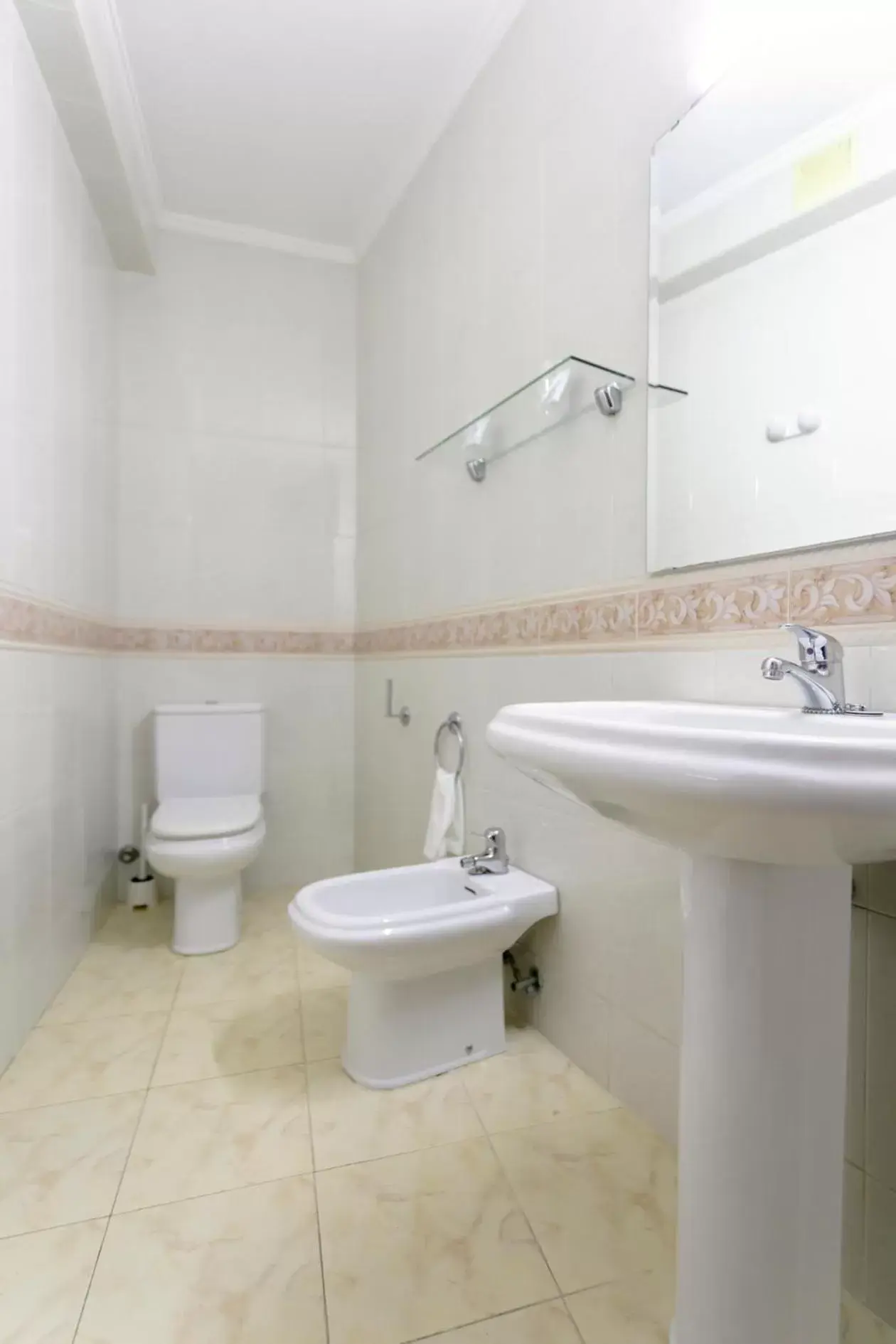 Toilet, Bathroom in Hotel América Ferrol