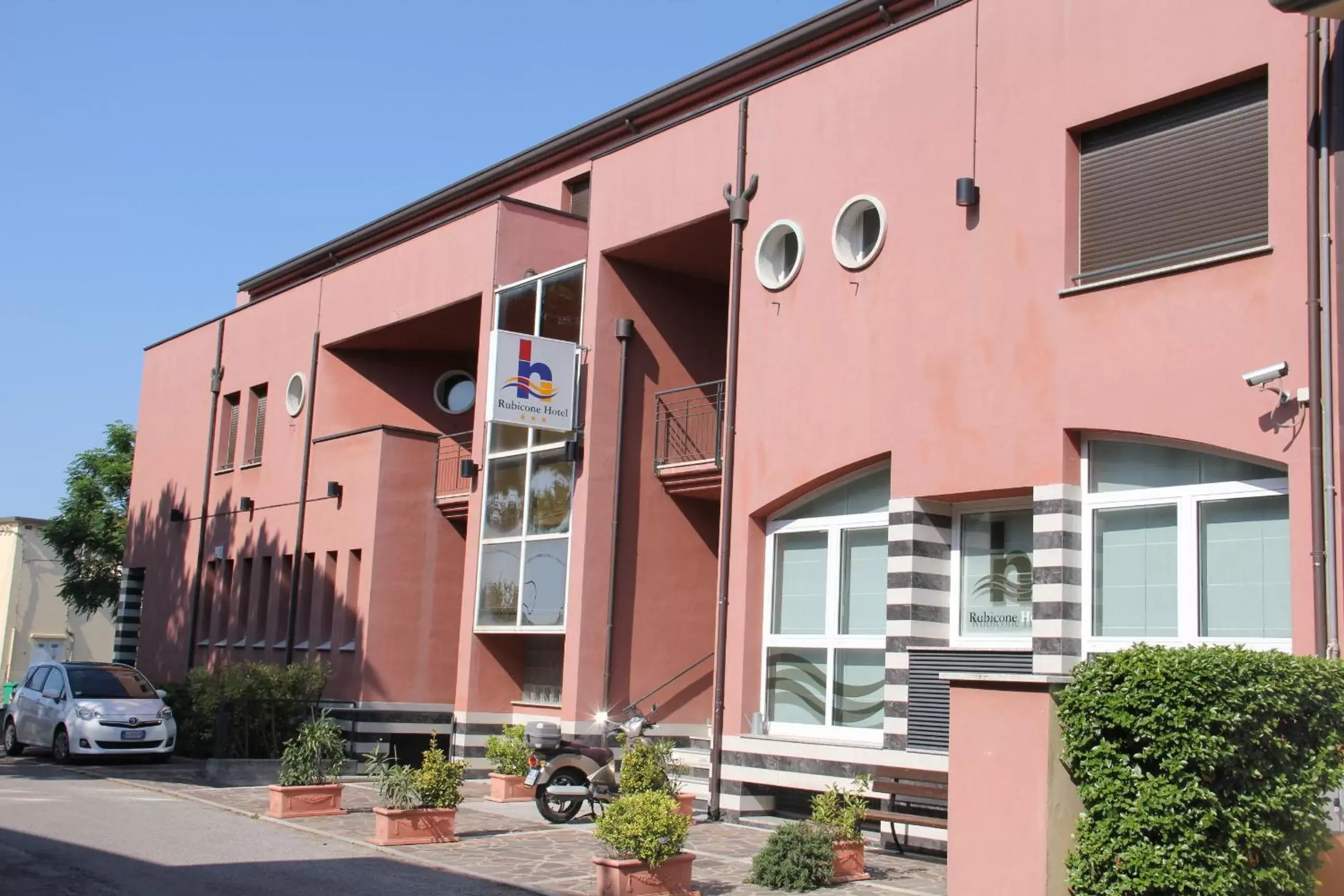 Property building in Hotel Rubicone Property building in Hotel Rubicone