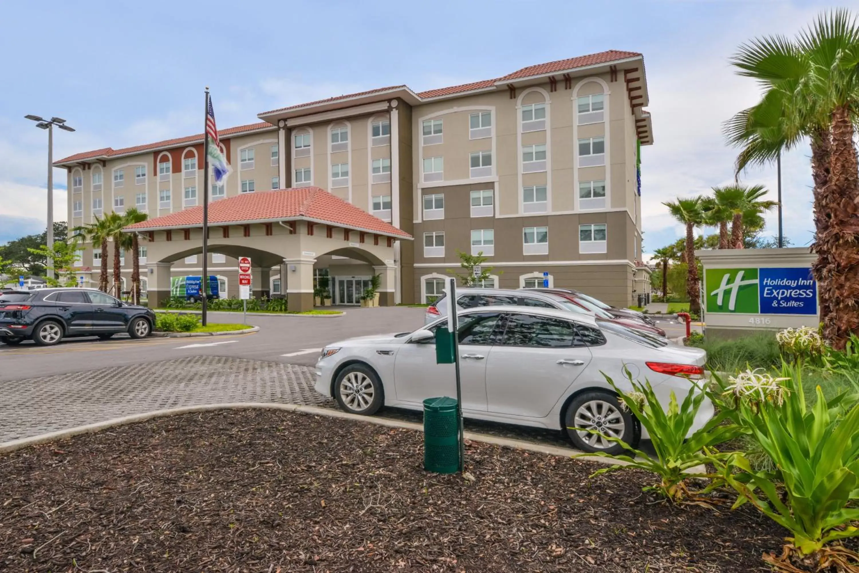 Property Building in Holiday Inn Express & Suites - St. Petersburg - Madeira Beach, an IHG Hotel