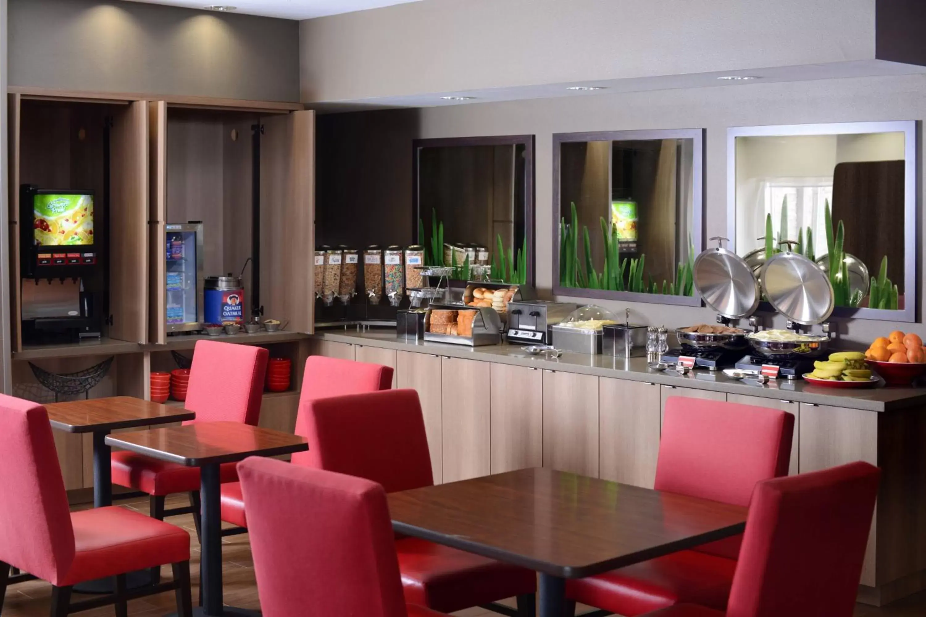 Breakfast, Restaurant/Places to Eat in TownePlace Suites by Marriott Houston Galleria Area