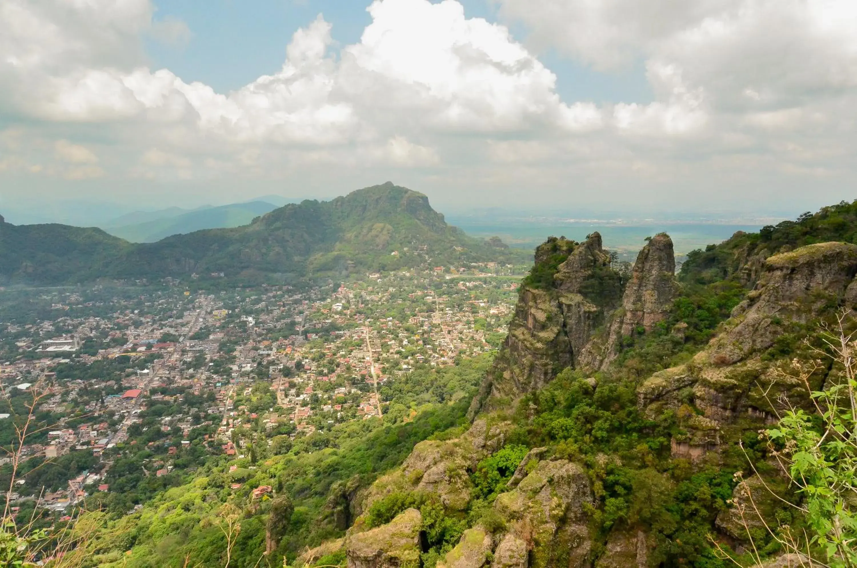 Hiking, Natural Landscape in Posada del Tepozteco