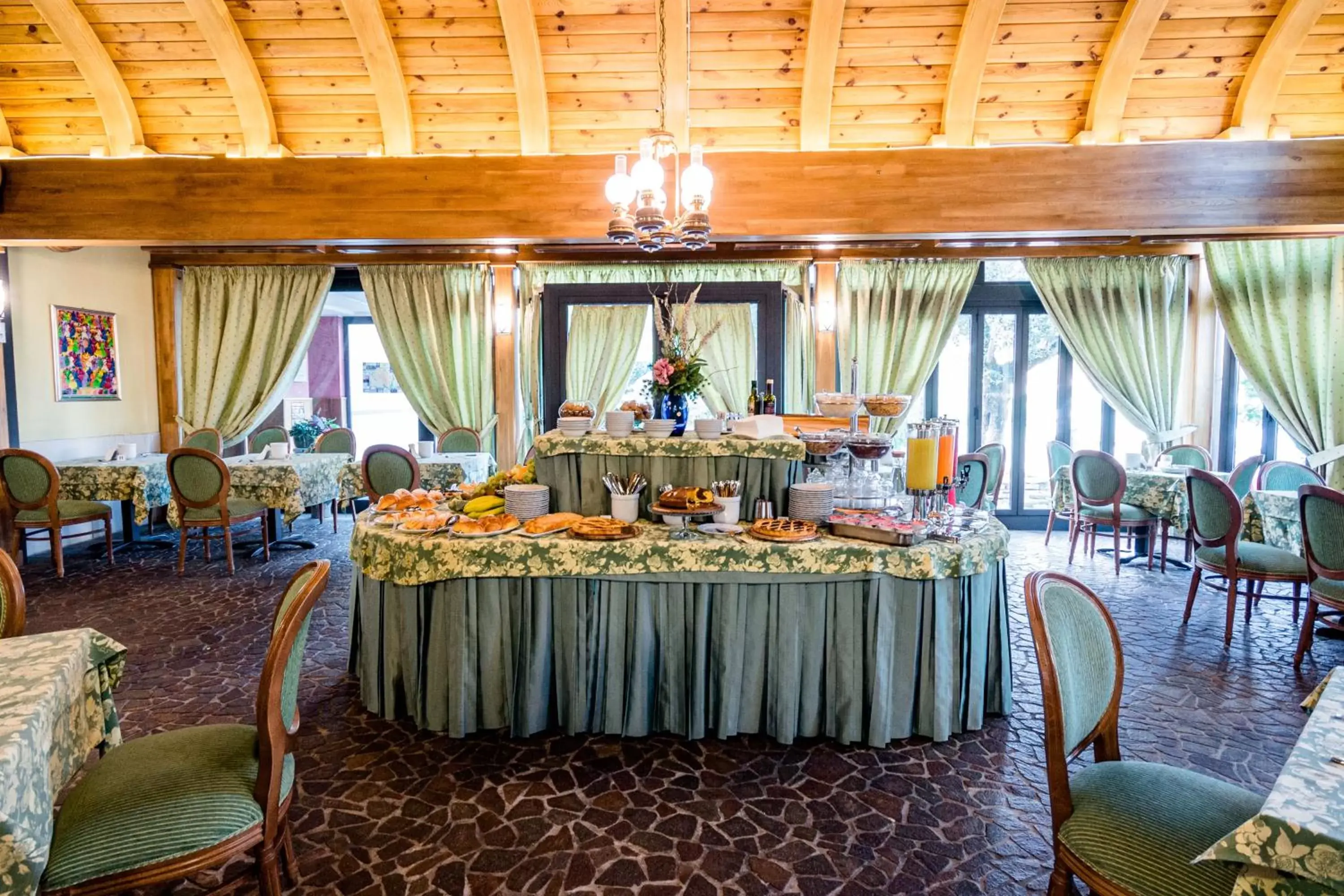 Buffet breakfast in Hotel Lucrezia Borgia