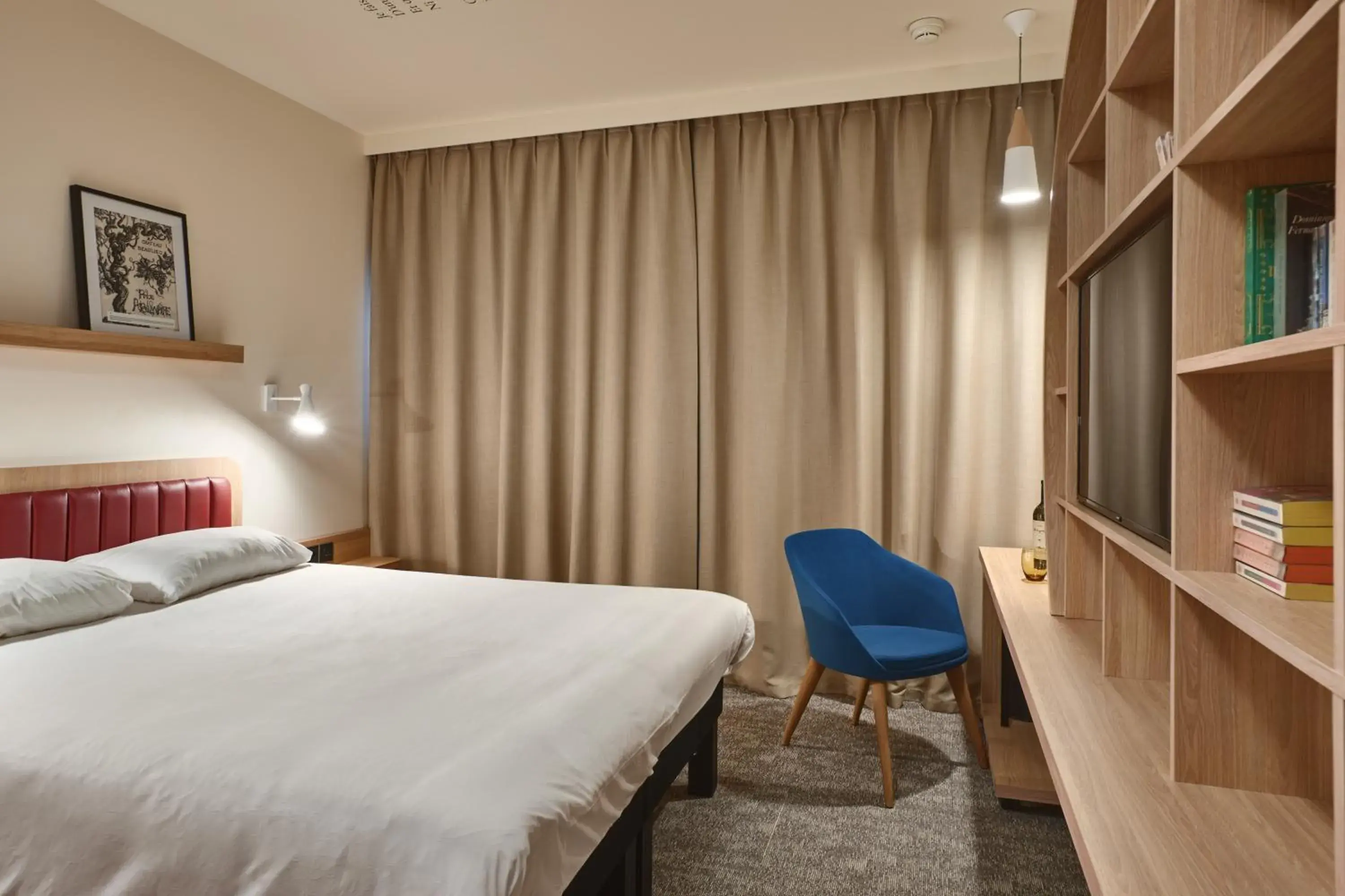 Bed in ibis Styles La Roche-sur-Yon