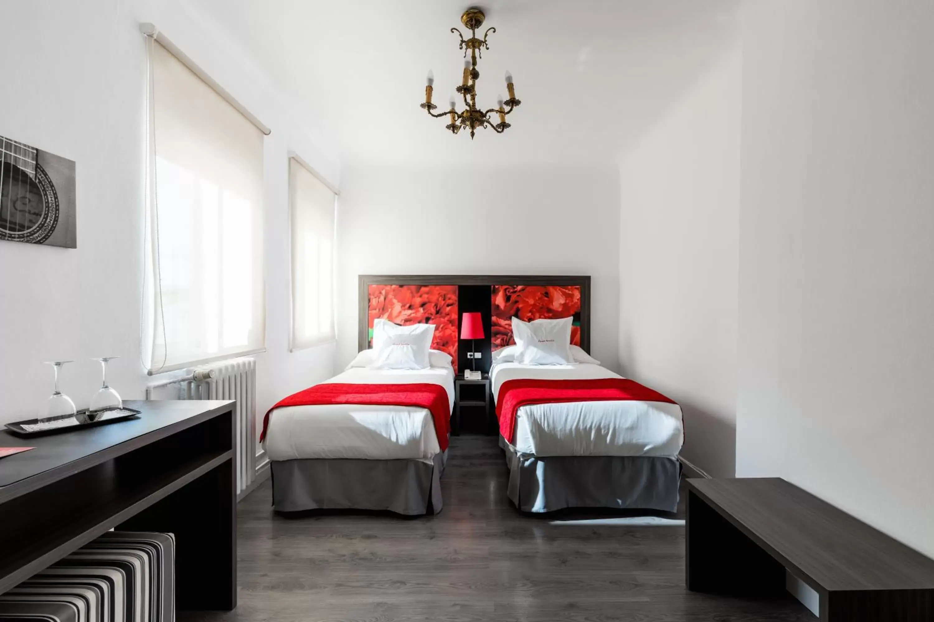 Bedroom, Bed in Hotel Sevilla
