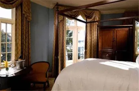 Photo of the whole room, Bed in River Inn Of Harbor Town