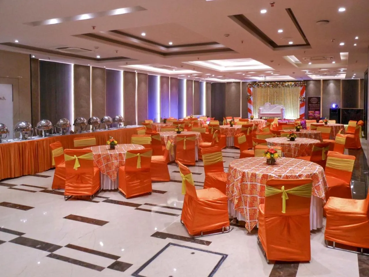 Banquet/Function facilities in Hotel Saket 27