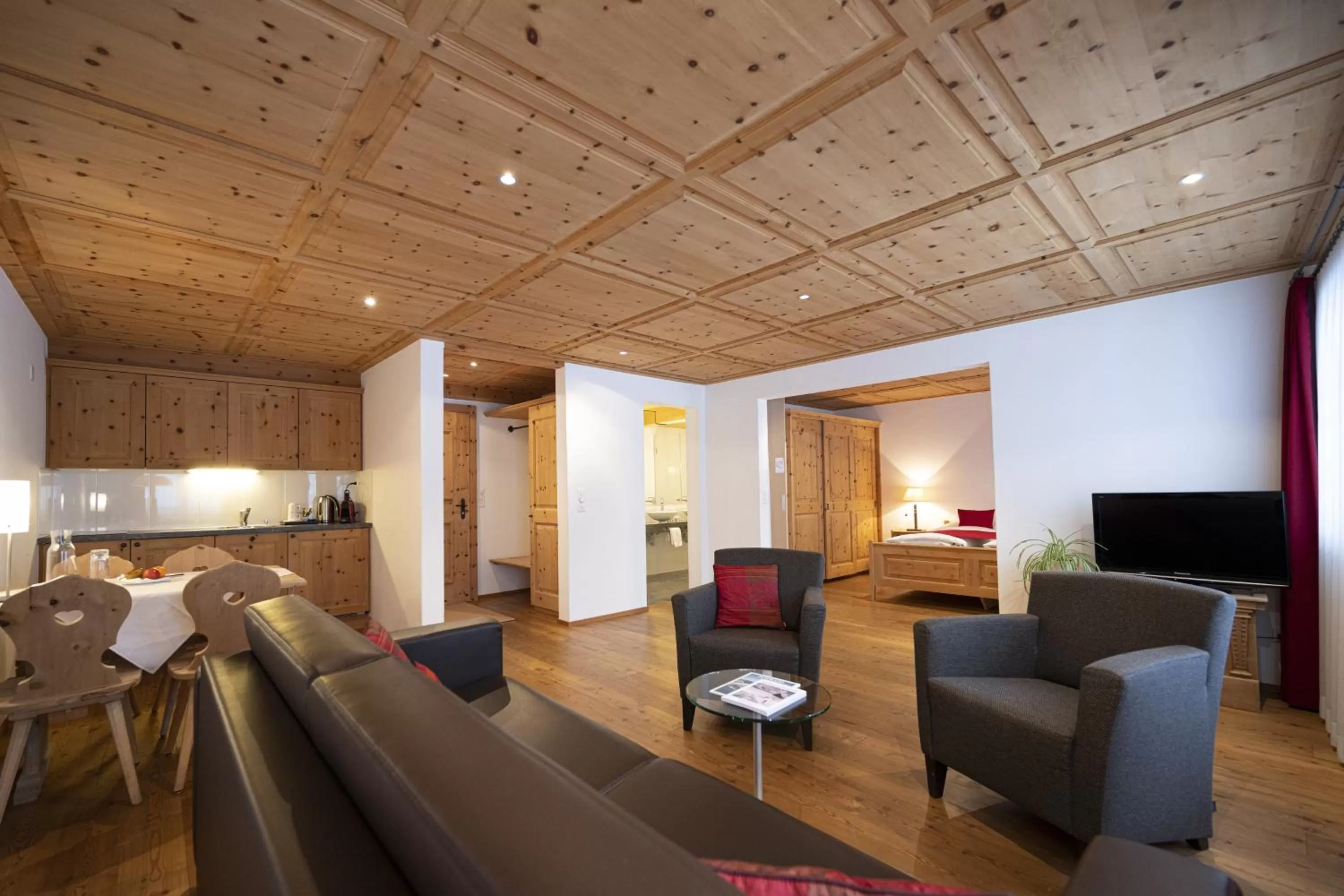 Kitchen or kitchenette in Hotel Engiadina