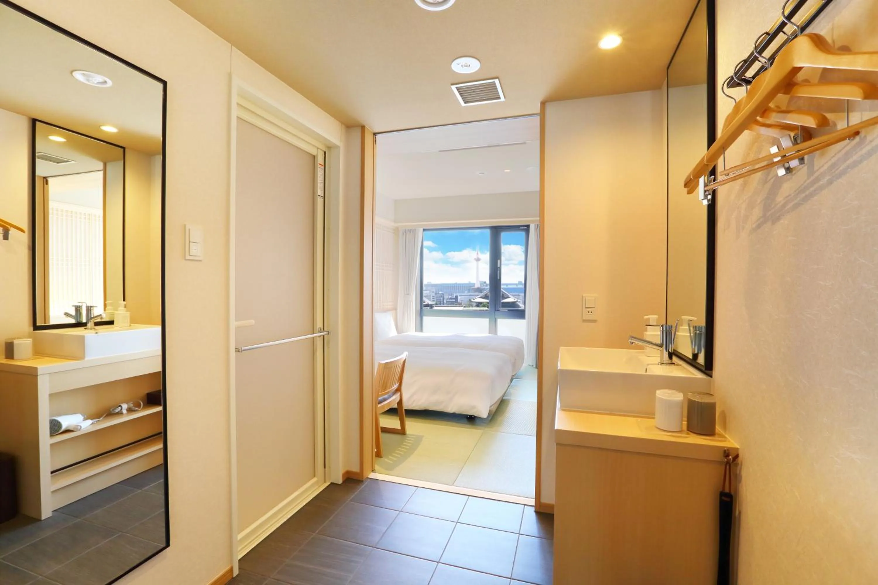 Photo of the whole room, Bed in Henn na Hotel Premier Kyoto Gojo Karasuma -Formerly Watermark Hotel Kyoto-