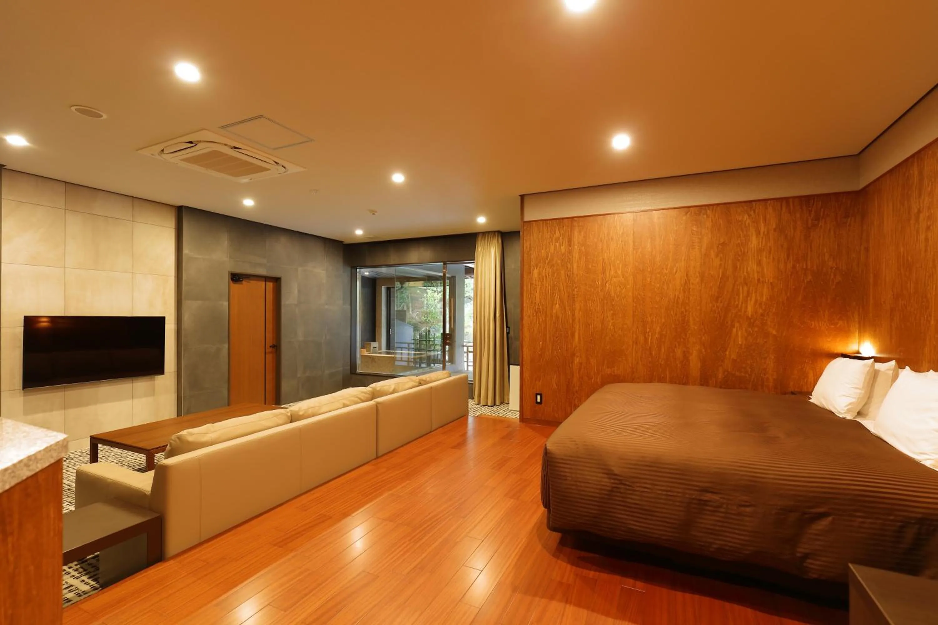 Bed in Arima Onsen Taketoritei Maruyama