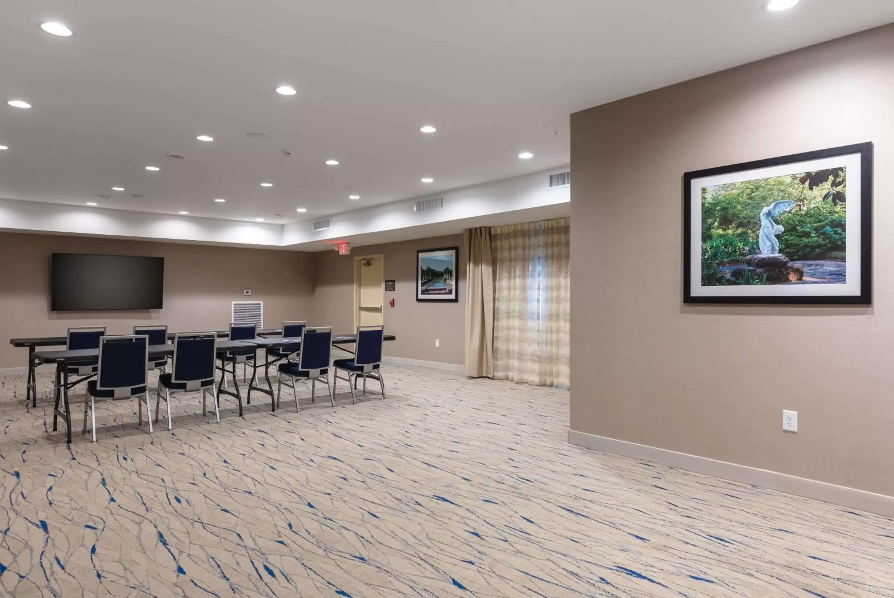 Meeting/conference room in Hampton Inn Wetumpka