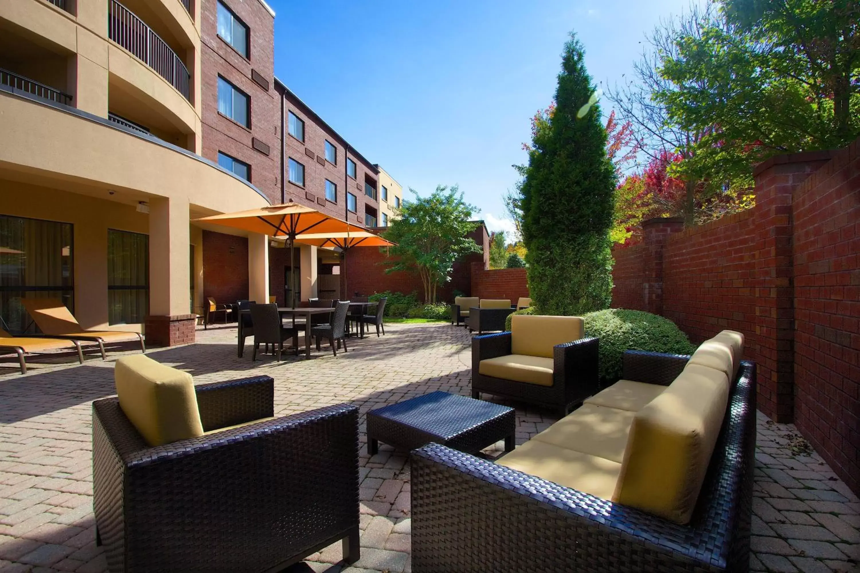 Property building in Courtyard Blacksburg