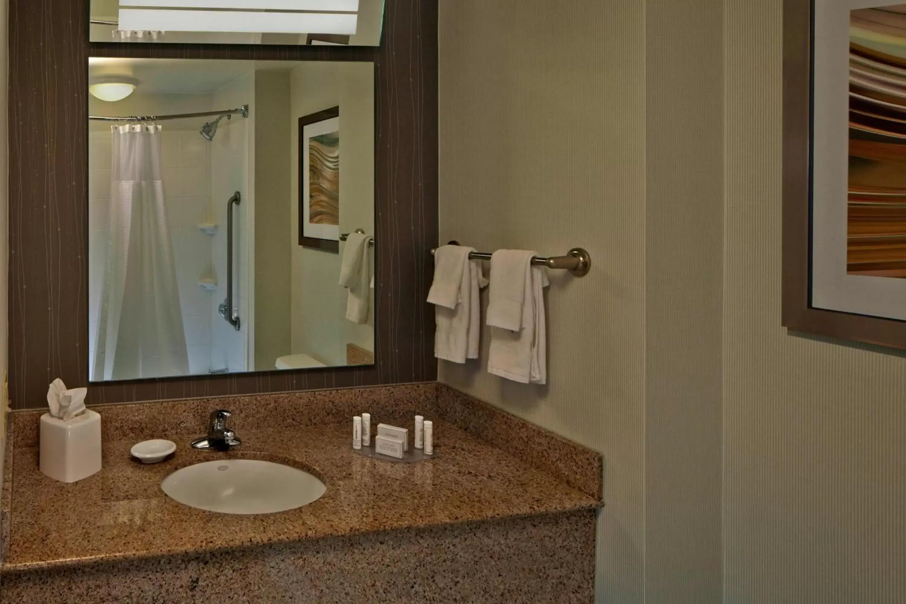 Bathroom in Courtyard by Marriott Providence Warwick