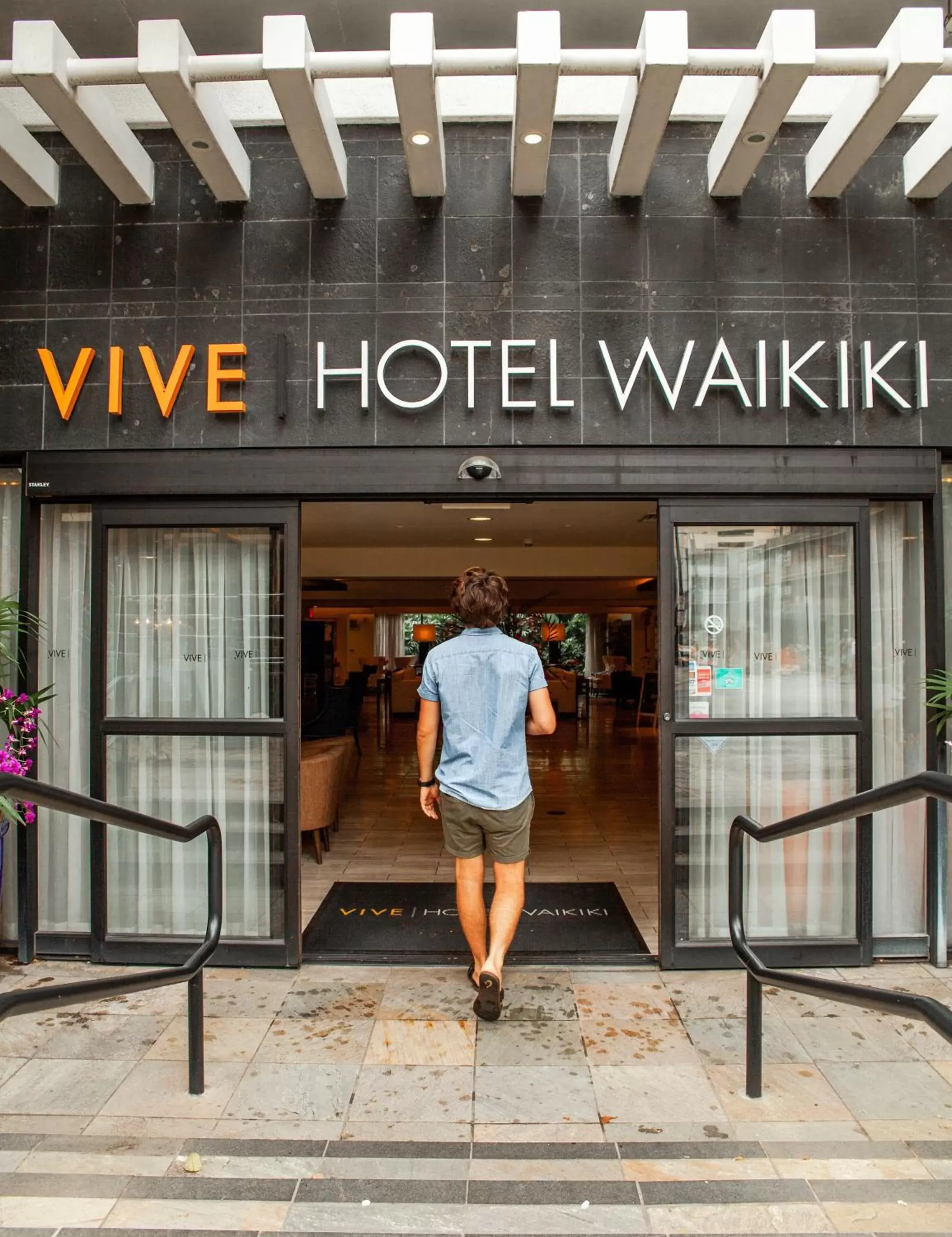 Facade/entrance in VIVE Hotel Waikiki