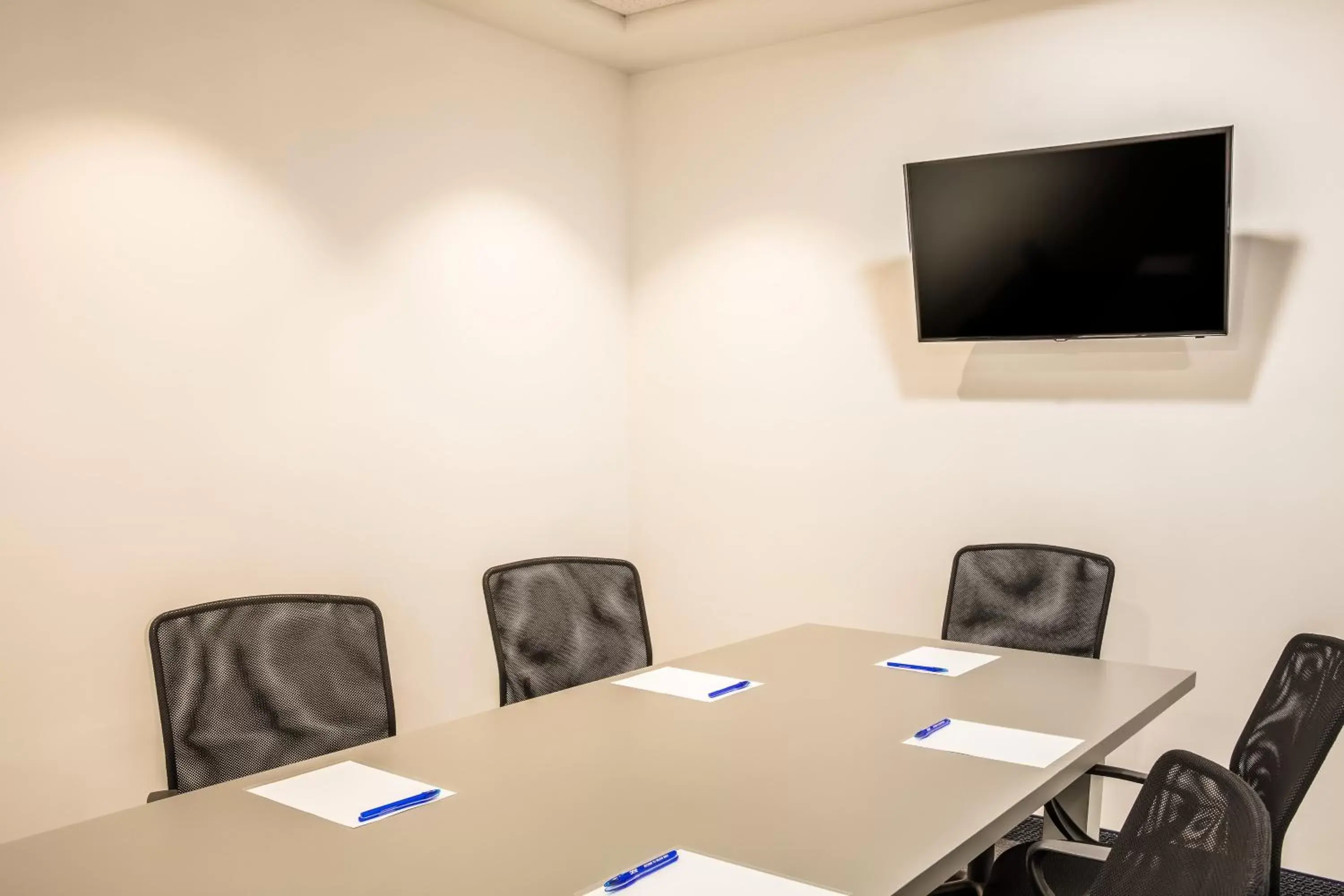 Meeting/conference room, TV/Entertainment Center in One Mexicali